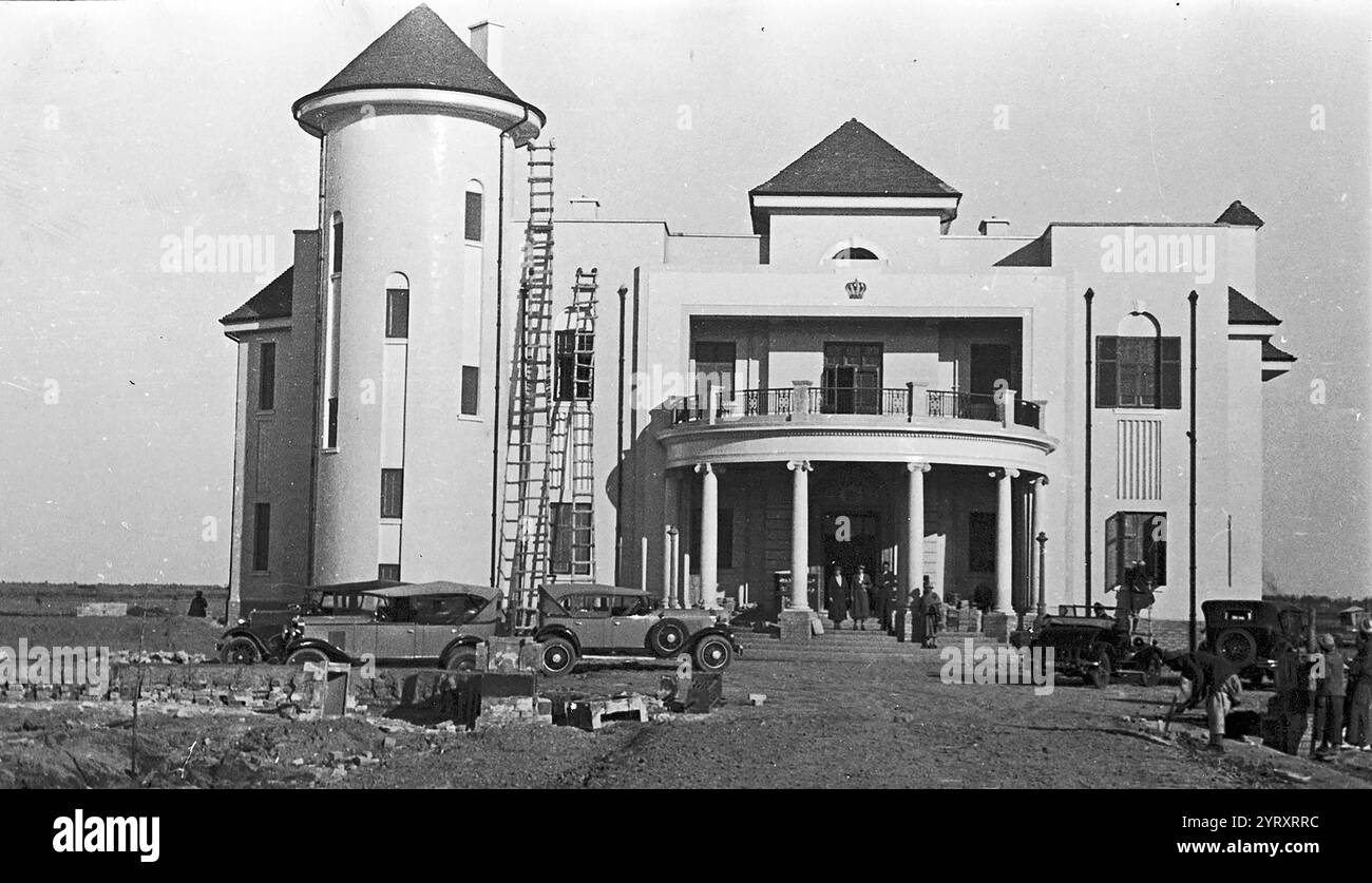 Abdul Karim Qasim (1914 ? 9. Februar 1963) war ein irakischer Militäroffizier und nationalistischer Führer, der 1958 an die Macht kam, als die irakische Monarchie während der Revolution vom 14. Juli gestürzt wurde. Er regierte das Land als Premierminister bis zu seinem Untergang und seiner Hinrichtung während der Ramadan-Revolution 1963. Stockfoto