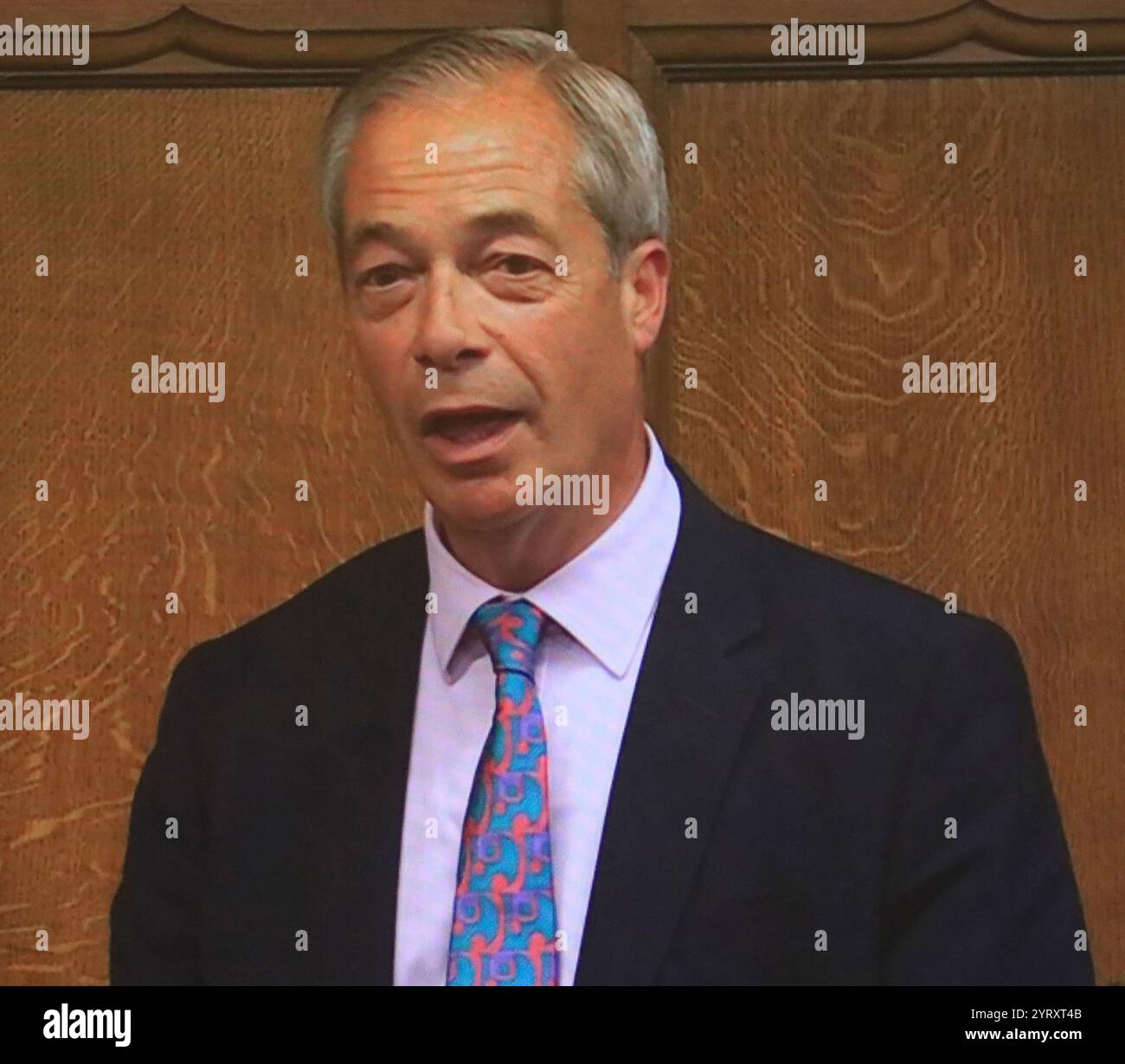 Nigel Paul Farage (* 3. April 1964), britischer Politiker und Rundfunksender, der seit 2024 Parlamentsabgeordneter für Clacton und Leader of Reform UK war, zuvor von 2019 bis 2021 Vorsitzender der UK Independence Party (UKIP) von 2006 bis 2009 und von 2010 bis 2016. Farage war von 1999 bis zum Austritt des Vereinigten Königreichs aus der Europäischen Union (EU) im Jahr 2020 Mitglied des Europäischen Parlaments (MdEP) für Südostengland. Stockfoto