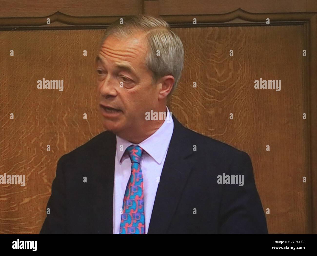 Nigel Paul Farage (* 3. April 1964), britischer Politiker und Rundfunksender, der seit 2024 Parlamentsabgeordneter für Clacton und Leader of Reform UK war, zuvor von 2019 bis 2021 Vorsitzender der UK Independence Party (UKIP) von 2006 bis 2009 und von 2010 bis 2016. Farage war von 1999 bis zum Austritt des Vereinigten Königreichs aus der Europäischen Union (EU) im Jahr 2020 Mitglied des Europäischen Parlaments (MdEP) für Südostengland. Stockfoto