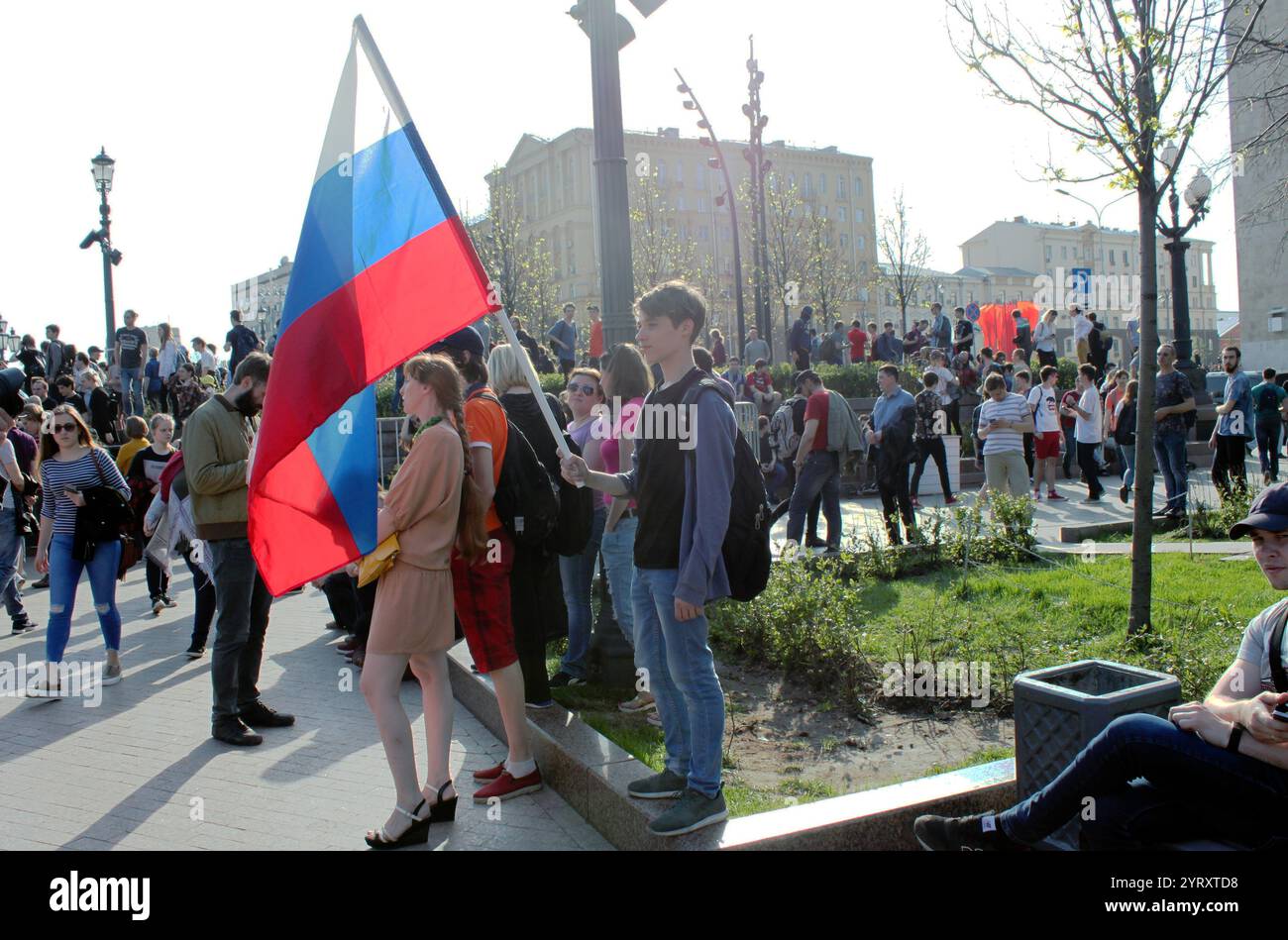 Protest in Moskau, die Aktion "Er ist nicht unser Zar" wurde 2018 abgehalten. Alexej Nawalny (1976 ? 16. Februar 2024) war ein russischer Oppositionsführer, Anti-Korruptions-Aktivist und politischer Gefangener. Nawalny und sein Team veröffentlichten Material über Korruption in Russland, organisierten politische Demonstrationen und förderten seine Kampagnen. Im Januar 2021 kehrte Nawalny nach Russland zurück. Im März 2022 wurde Nawalny zu weiteren neun Jahren Gefängnis verurteilt. Im Dezember 2023 verschwand Nawalny fast drei Wochen lang aus dem Gefängnis. Er tauchte in einer Korruptionskolonie des Polarkreises auf. Im Jahr 2024 wurde das russische Gefängnis gegründet Stockfoto