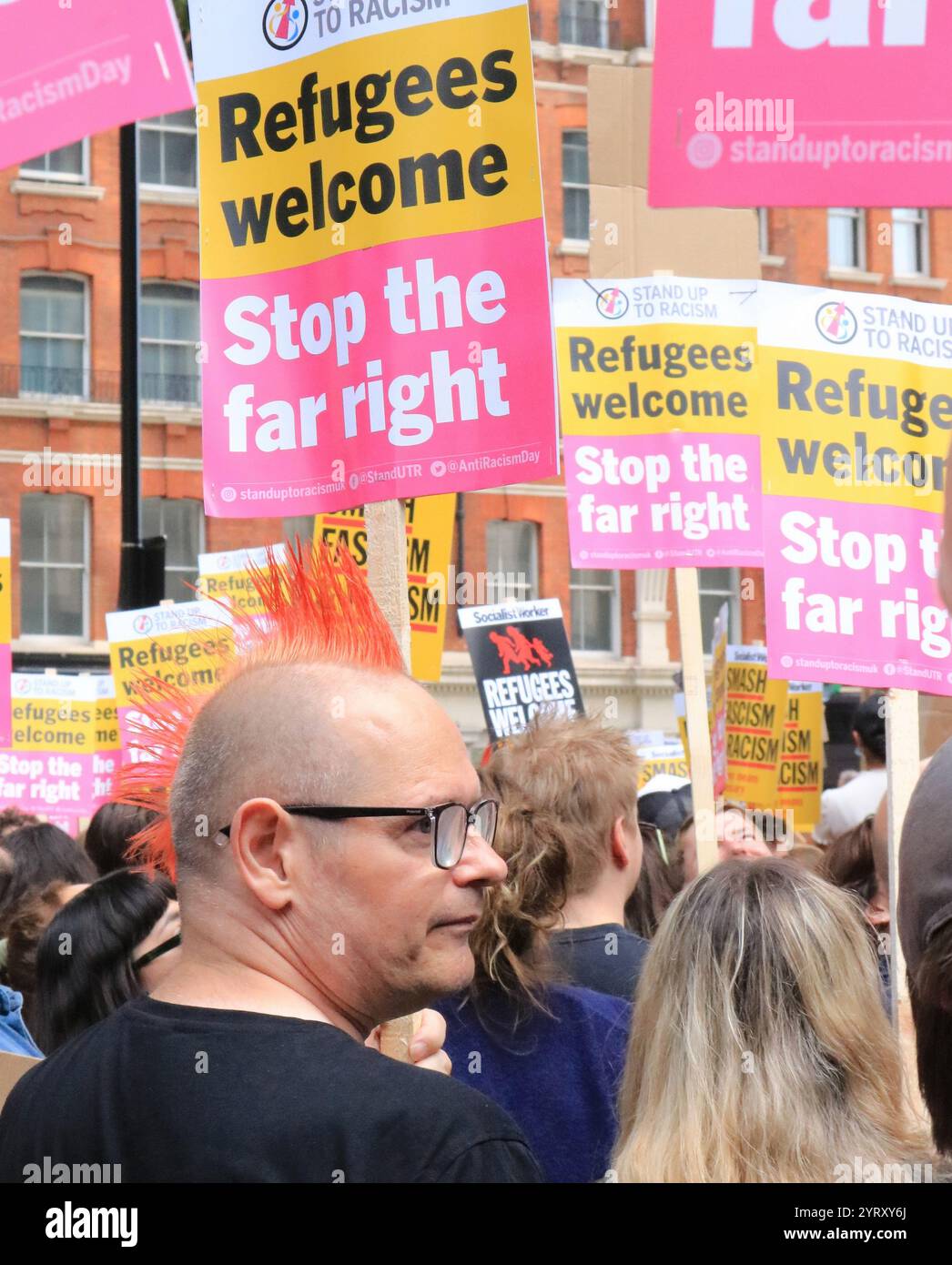 Antirassistischer, antifaschistischer Protest, Victoria Street, London, August 2024 Stockfoto