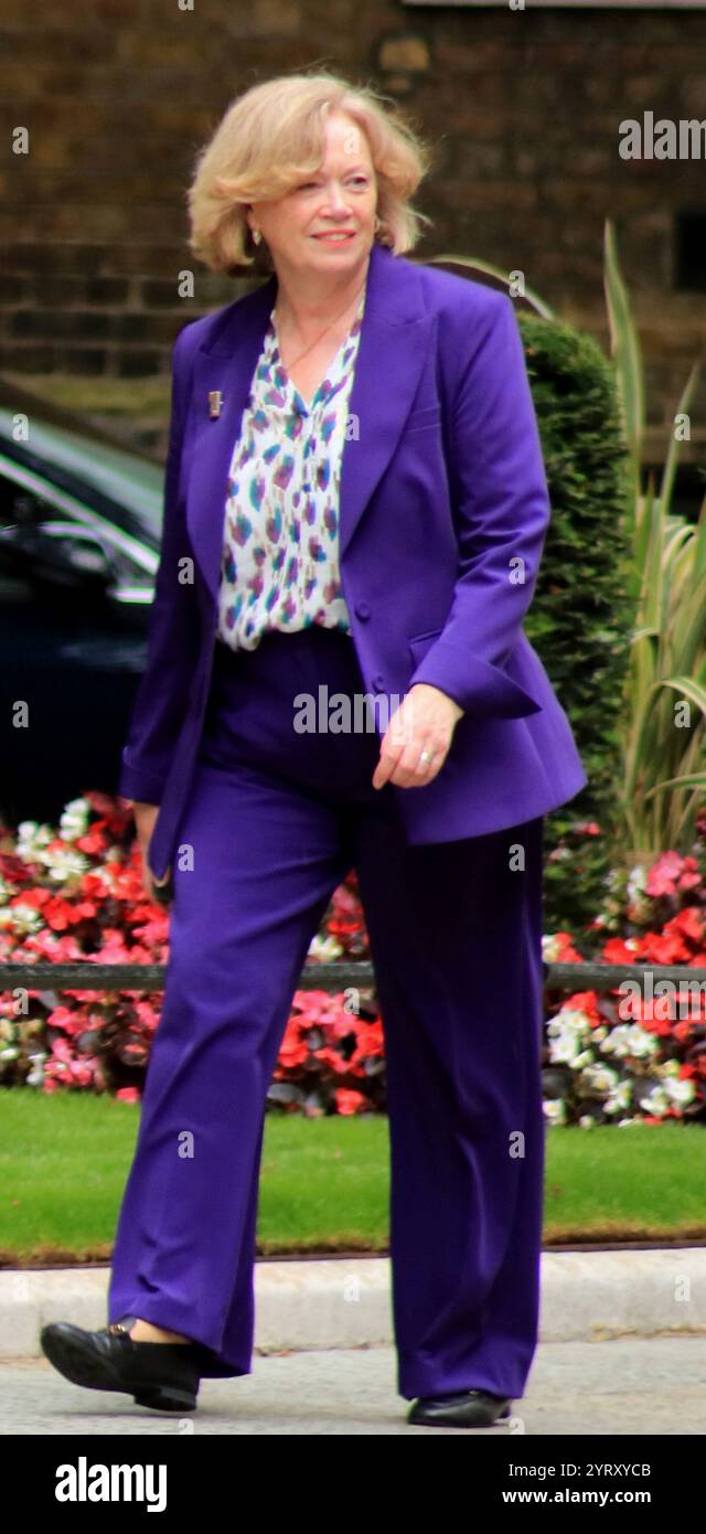 Angela Smith (Baroness Smith, Labour Leader im House of Lords) kommt in der Londoner Downing Street an, um nach der Wahl ihre neue Rolle in der Labour-Regierung zu übernehmen. Juli 2024. Stockfoto