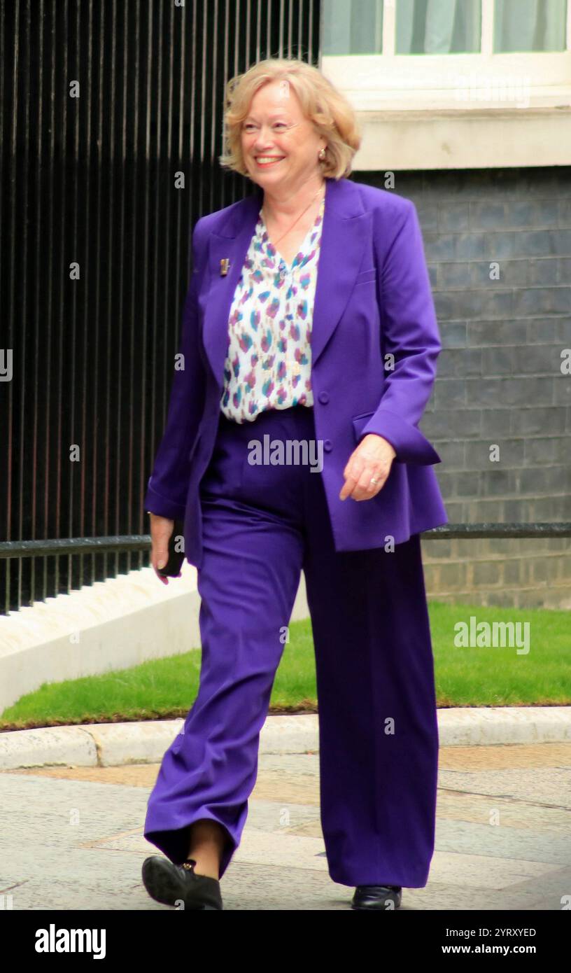 Angela Smith (Baroness Smith, Labour Leader im House of Lords) kommt in der Londoner Downing Street an, um nach der Wahl ihre neue Rolle in der Labour-Regierung zu übernehmen. Juli 2024. Stockfoto