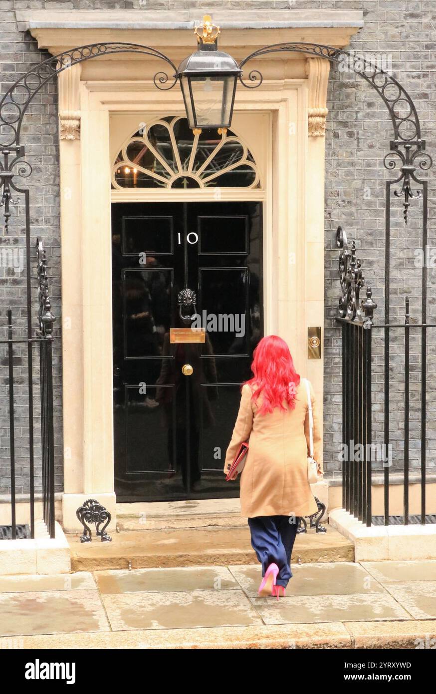 Louise Haigh (Verkehrsministerin) kommt in der Londoner Downing Street an, um nach der Wahl ihre neue Rolle in der Labour-Regierung zu übernehmen. Juli 2024. Stockfoto