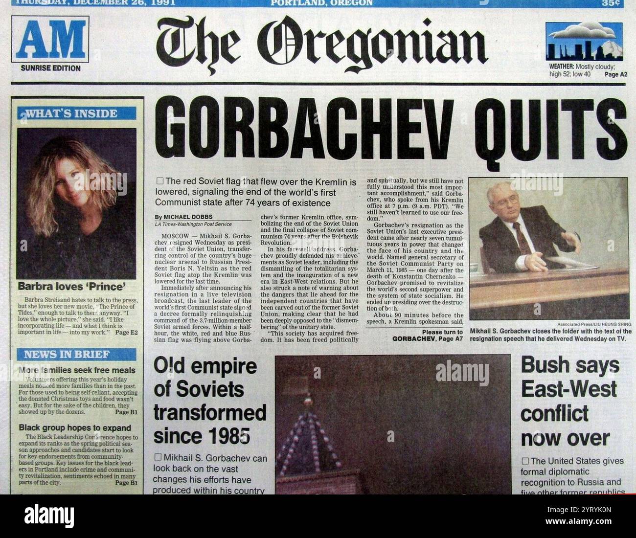 Die Zeitung berichtet über den Rücktritt Michail Gorbatschow als Präsident der Sowjetunion. Dezember 1991 Stockfoto