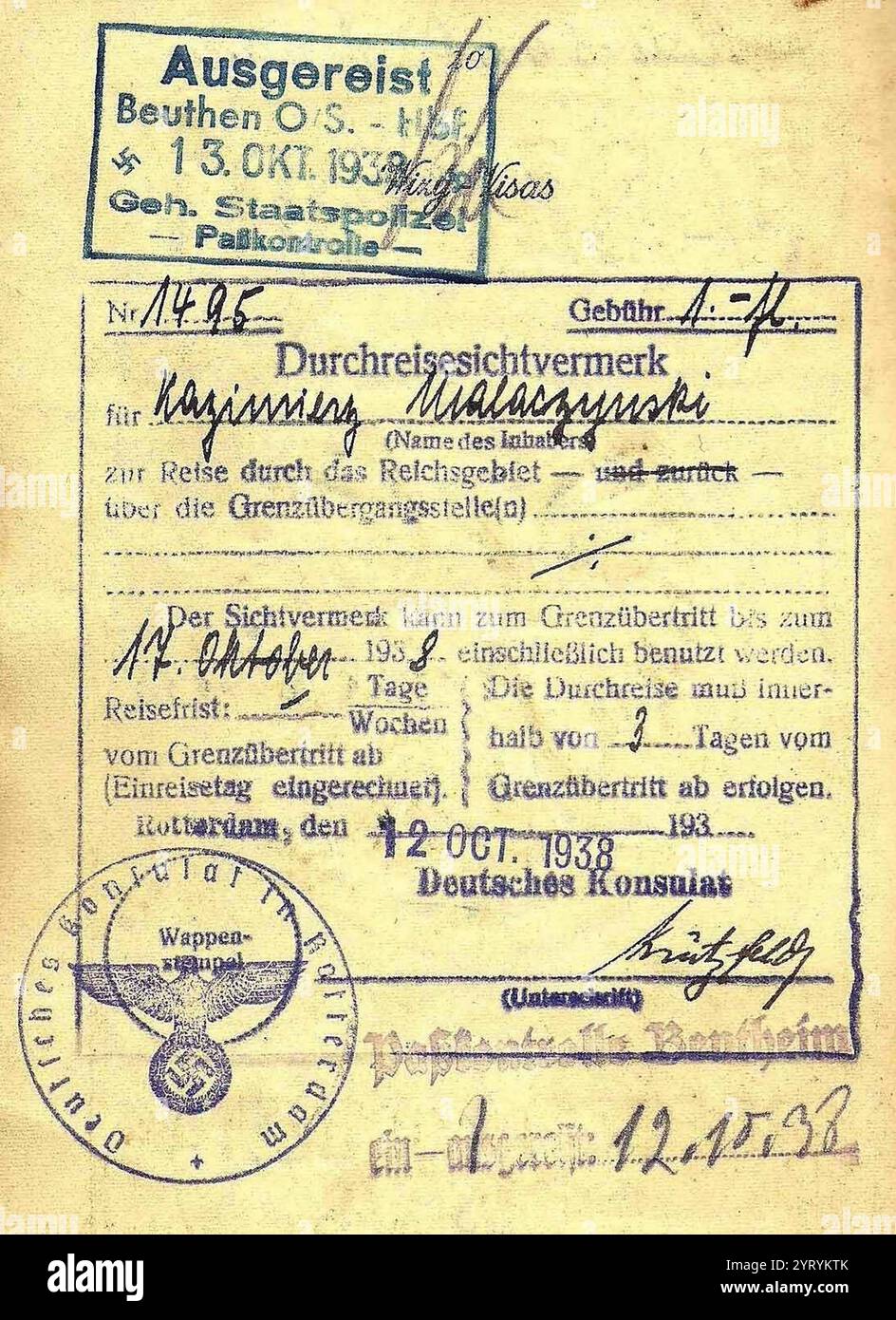 Transitvisum für Deutschland in einem polnischen Pass, ausgestellt in Rotterdam 1938, gültig für 3 Tage Transitdauer. Überzogen von einem Ausreisestempel der Gestapo-Passkontrolle in Beuthen, Oberschlesien Stockfoto