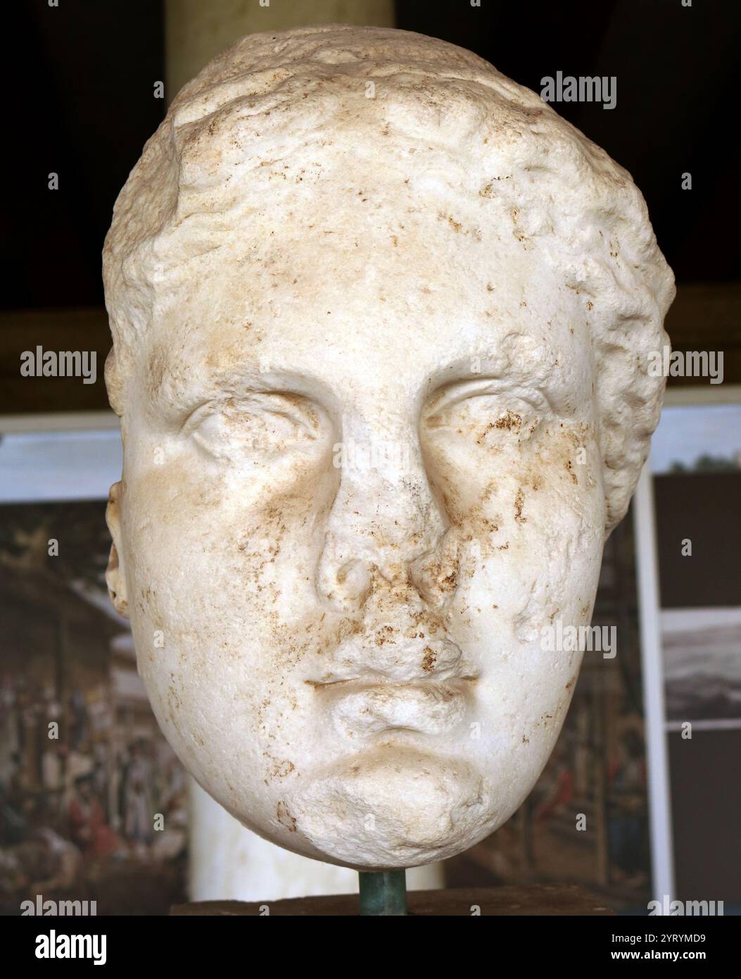 Gehen Sie von einer Statue von Demeter, 3.-4. Jahrhundert v. Chr., Griechisch, Athen. Stockfoto Gehen Sie von einer Statue von Demeter, 3.-4. Jahrhundert v. Chr., Griechisch, Athen. Stockfoto