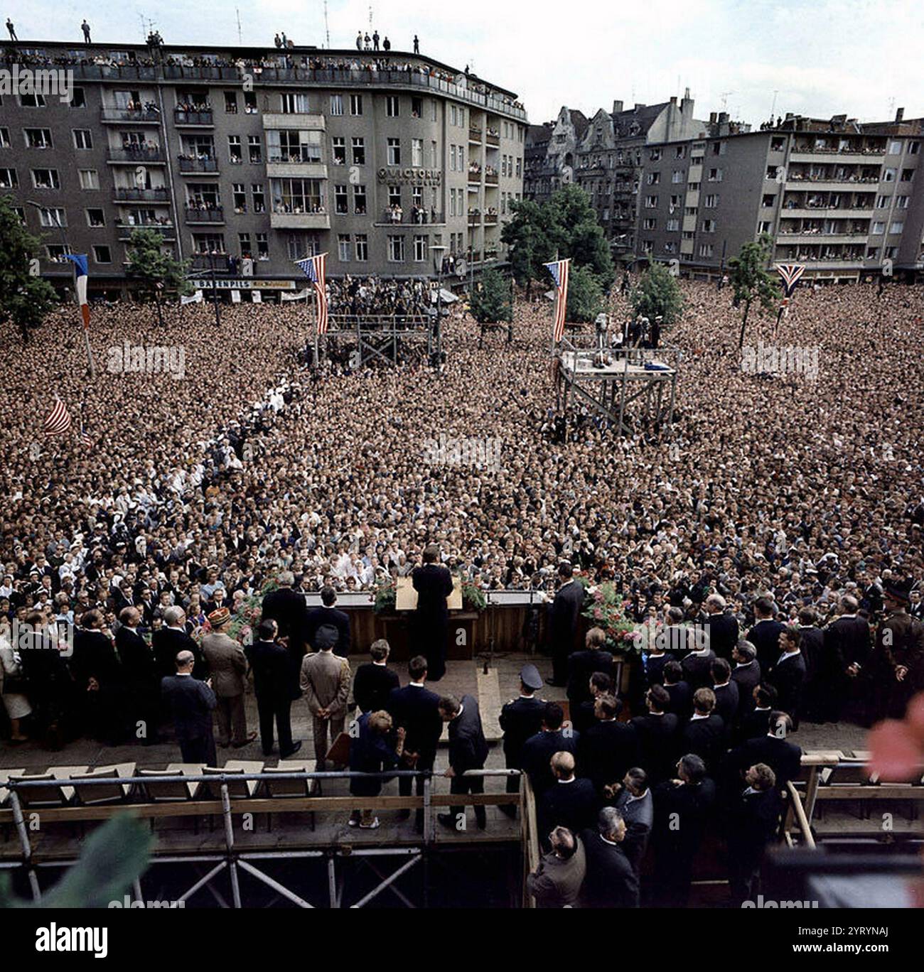 Kennedy, „Ich bin ein Berliner“, eine Rede des US-Präsidenten John F. Kennedy am 26. Juni 1963 in West-Berlin. Es ist eine der bekanntesten Reden des Kalten Krieges. Stockfoto