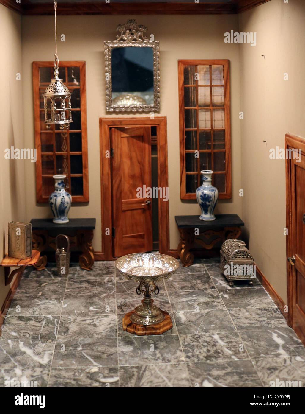 Doll's House (Niederländisch), 17. Jahrhundert. Beliebt bei niederländischen Sammlern. Stockfoto