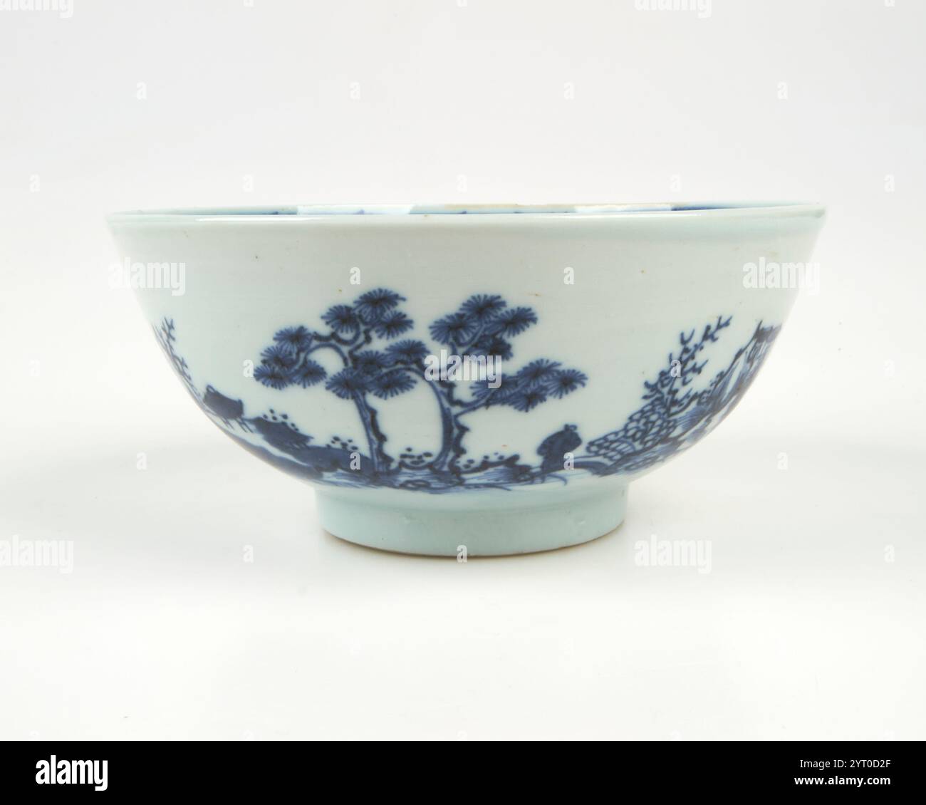 Antik 18c. Chinesische blau-weiße Nanking Cargo Scholar on Bridge-Porzellanschale mit 5,75 Zoll Muster. Stockfoto