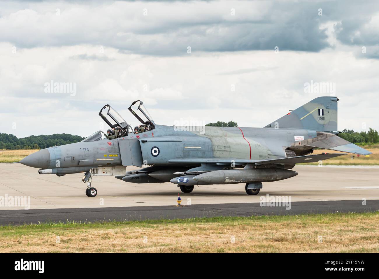 Ein McDonnell Douglas F-4E Phantom II Überschalljets-Abfangjäger und Jagdbomber der Hellenic Air Force. Stockfoto