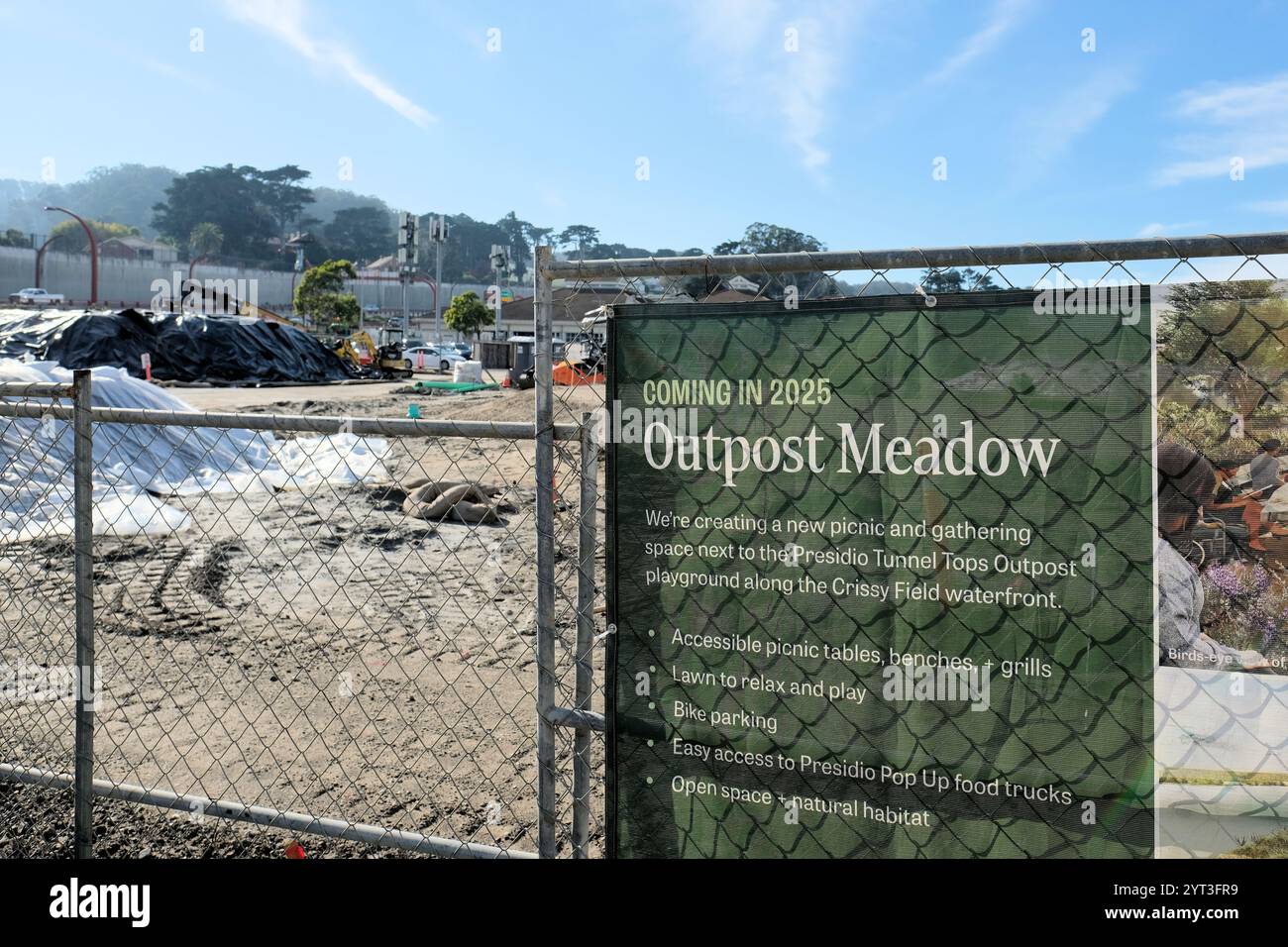 Schilder im zukünftigen Zuhause der Outpost Meadows im Presidio, San Francisco, Kalifornien; Picknick- und Versammlungsraum werden 2025 gebaut. Stockfoto