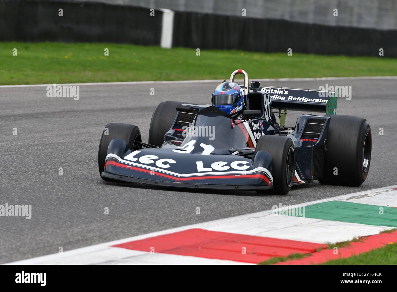 Scarperia, Italien - 12. Oktober 2024: LEC CRP1 des Jahres 1977 ex David Purley fährt von UNKNOWN in Aktion während der Trainingseinheit auf dem Mugello Circuit. Stockfoto