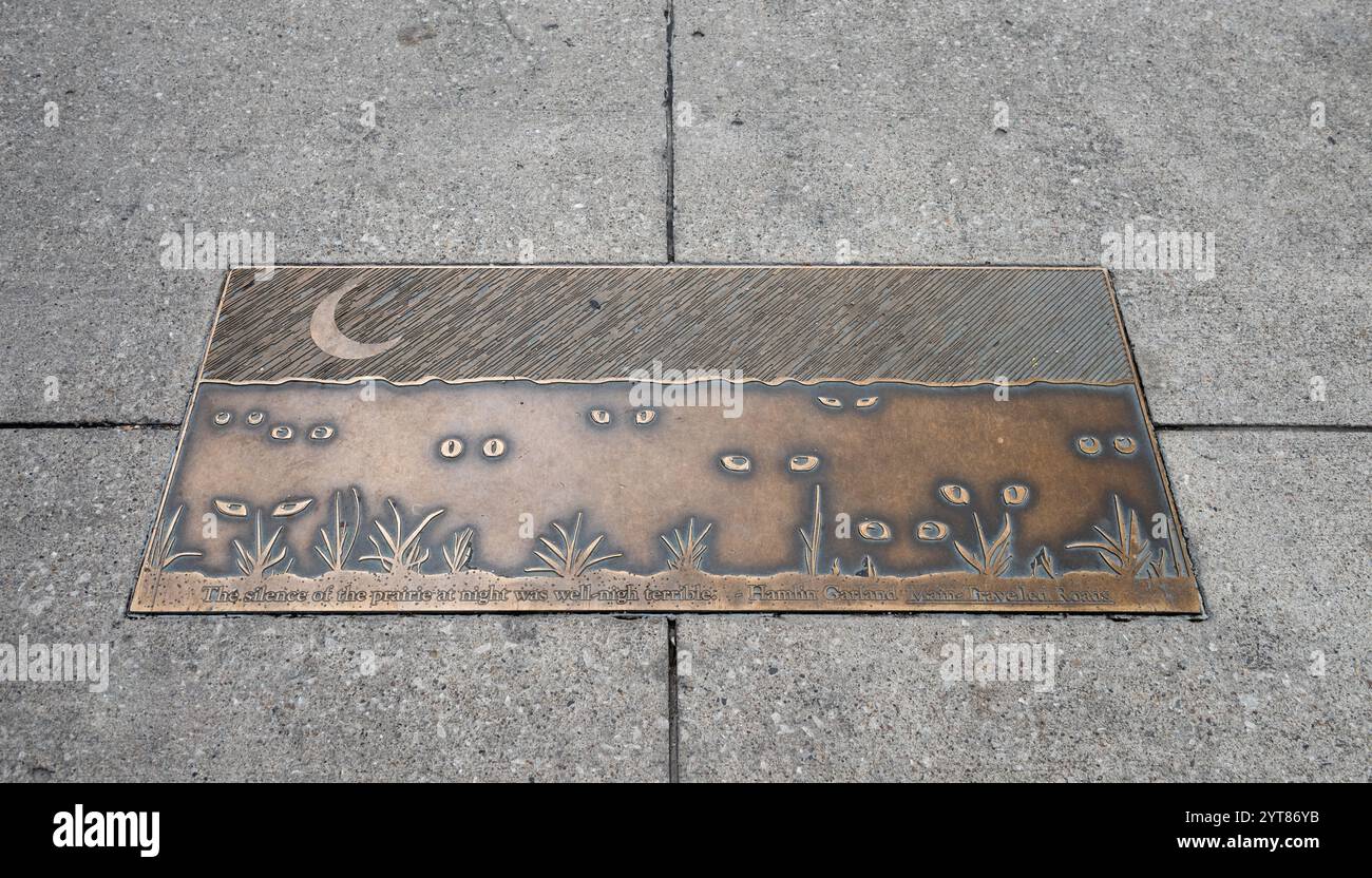 Iowa City, IA USA - 22. Juli 2017: Der Literaturspaziergang in Iowa City, einer UNESCO-Stadt der Literatur, verbindet Schriftsteller und ihr Publikum. Stockfoto