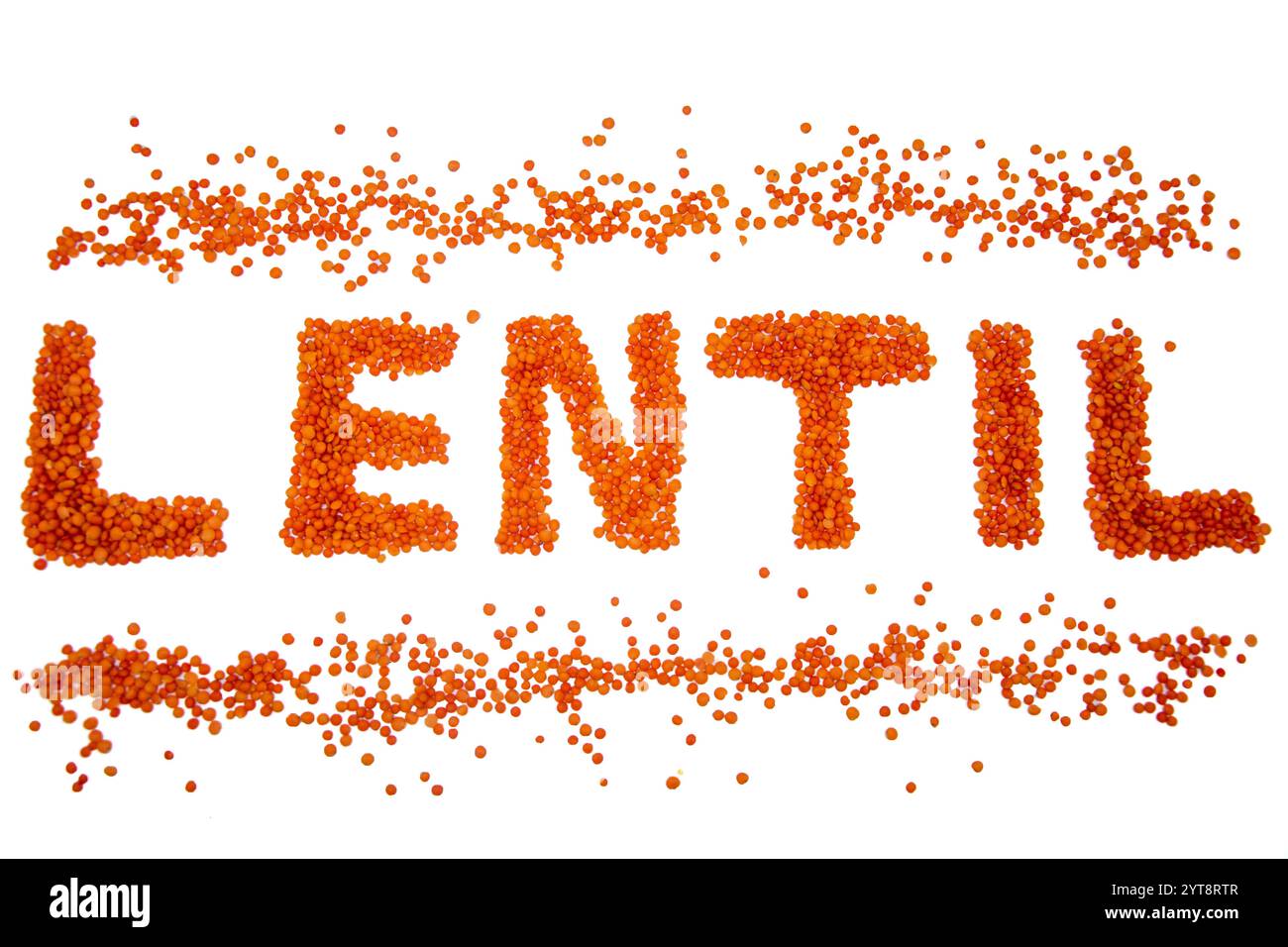 Linsenschrift mit roten Linsenkörnern. Stockfoto