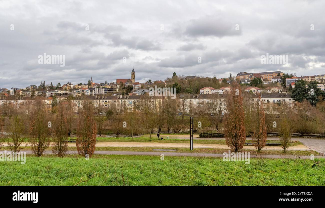 Eindruck einer Stadt namens Metz, die sich im Winter in der Region Lothringen in Frankreich befindet Stockfoto