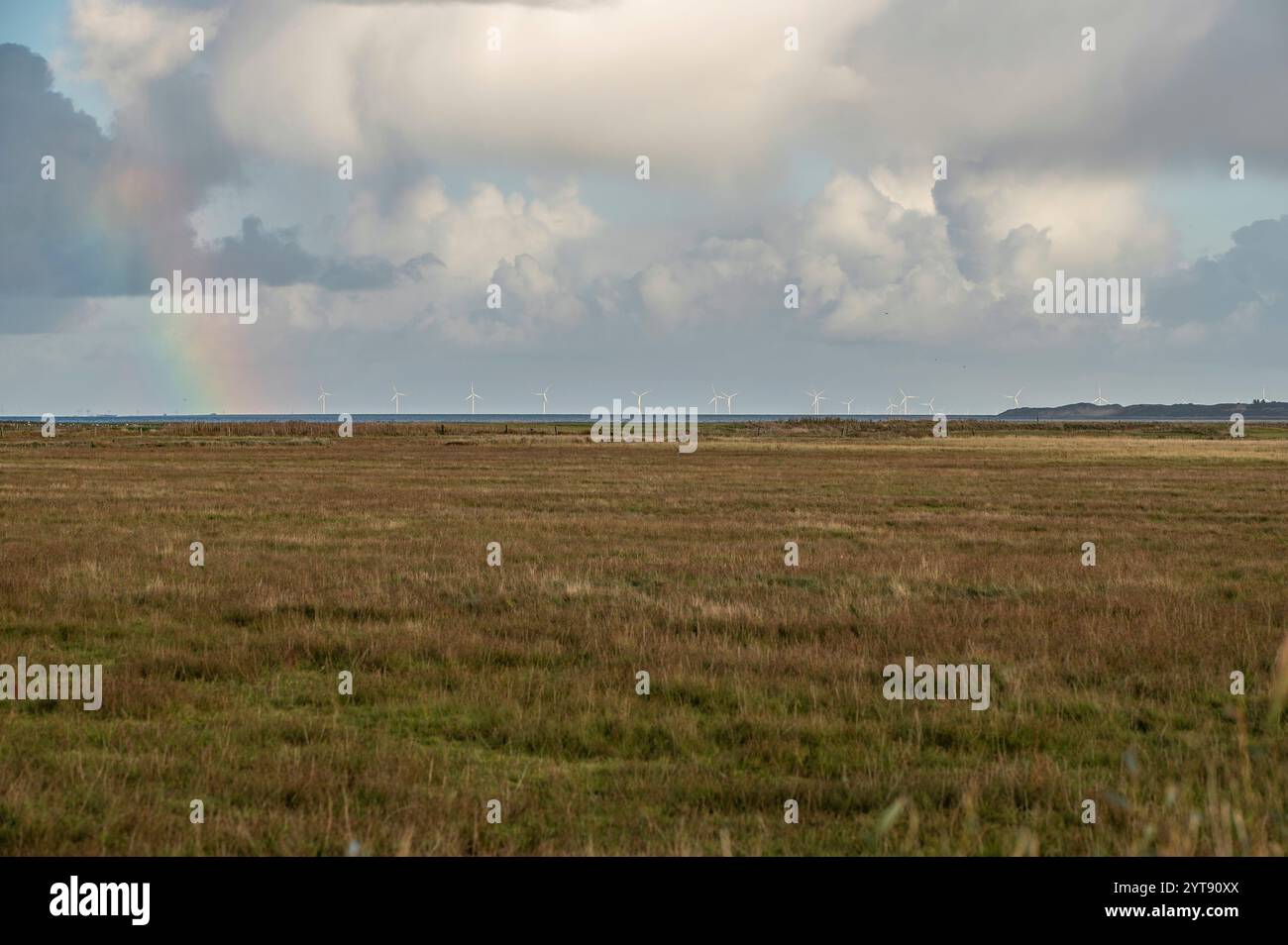 Regenbogen am Horizont Stockfoto