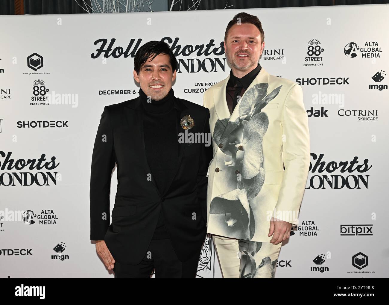 LONDON, GROSSBRITANNIEN. Dezember 2024. Camilo Triana und Christopher Kelsey von COTRINI – Skincare, Sponsor nimmt am LONDONER Filmfestival „HollyShorts“ Teil, das Gewinner und Nominierte des British Academy Awards im Beaufort House, Chelsea, London, Großbritannien, feiert. (Foto von 李世惠/siehe Li/Picture Capital) Credit: Siehe Li/Picture Capital/Alamy Live News Stockfoto