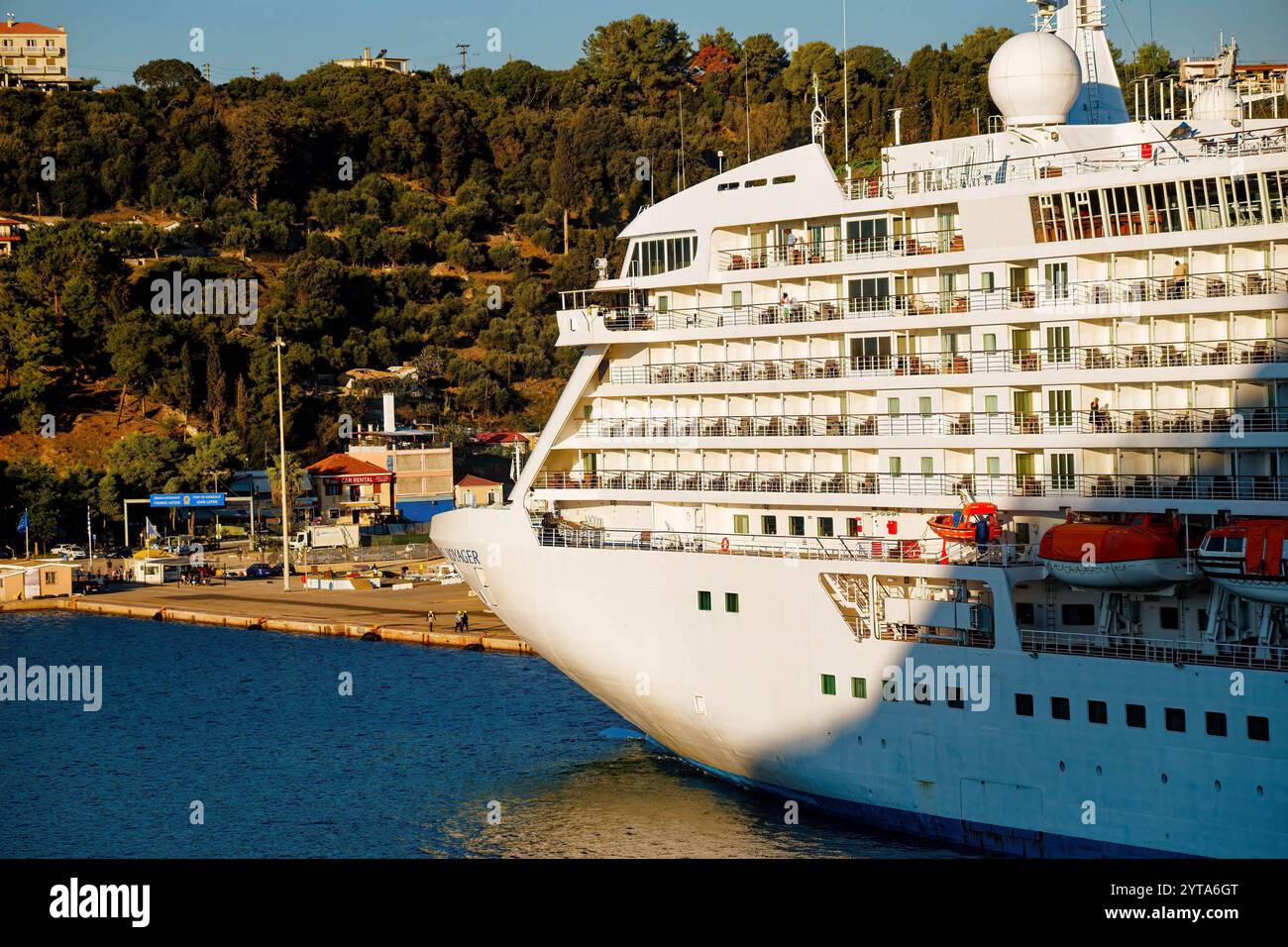 Seven Seas Voyager Kreuzfahrtschiff in Katakolo Griechenland Stockfoto