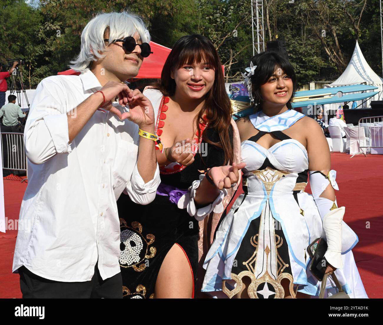 Neu-Delhi, Indien. Dezember 2024. NEW DELHI, INDIEN - 6. DEZEMBER: Menschen, die als Comic-Charaktere auf der Delhi Comic Con 2024 auf dem NSIC Exhibition Grounds Okhla am 6. Dezember 2024 in New Delhi, Indien, gekleidet sind. (Foto: Sonu Mehta/Hindustan Times/SIPA USA) Credit: SIPA USA/Alamy Live News Stockfoto