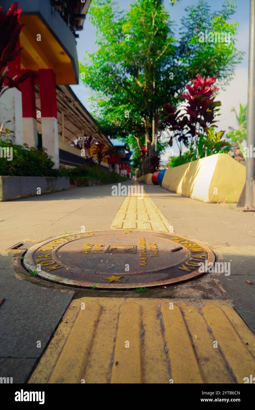 Rantepao City Atmosphäre an einem warmen und ruhigen Morgen, 10. Oktober 2024, Süd-Sulawesi, Indonesien Stockfoto