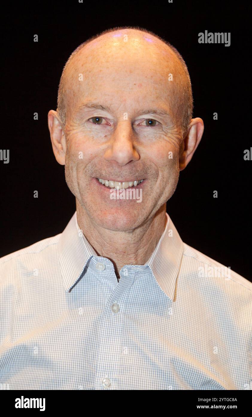 INGEMAR STENMARK schwedischer Alpinskifahrer im Slalom und Riesenslalom mit einer Reihe von Olympia- und Weltmeister-Siegen, und er war lange Zeit der Skifahrer mit den meisten Siegen im alpinen Skizirkus. Stockfoto