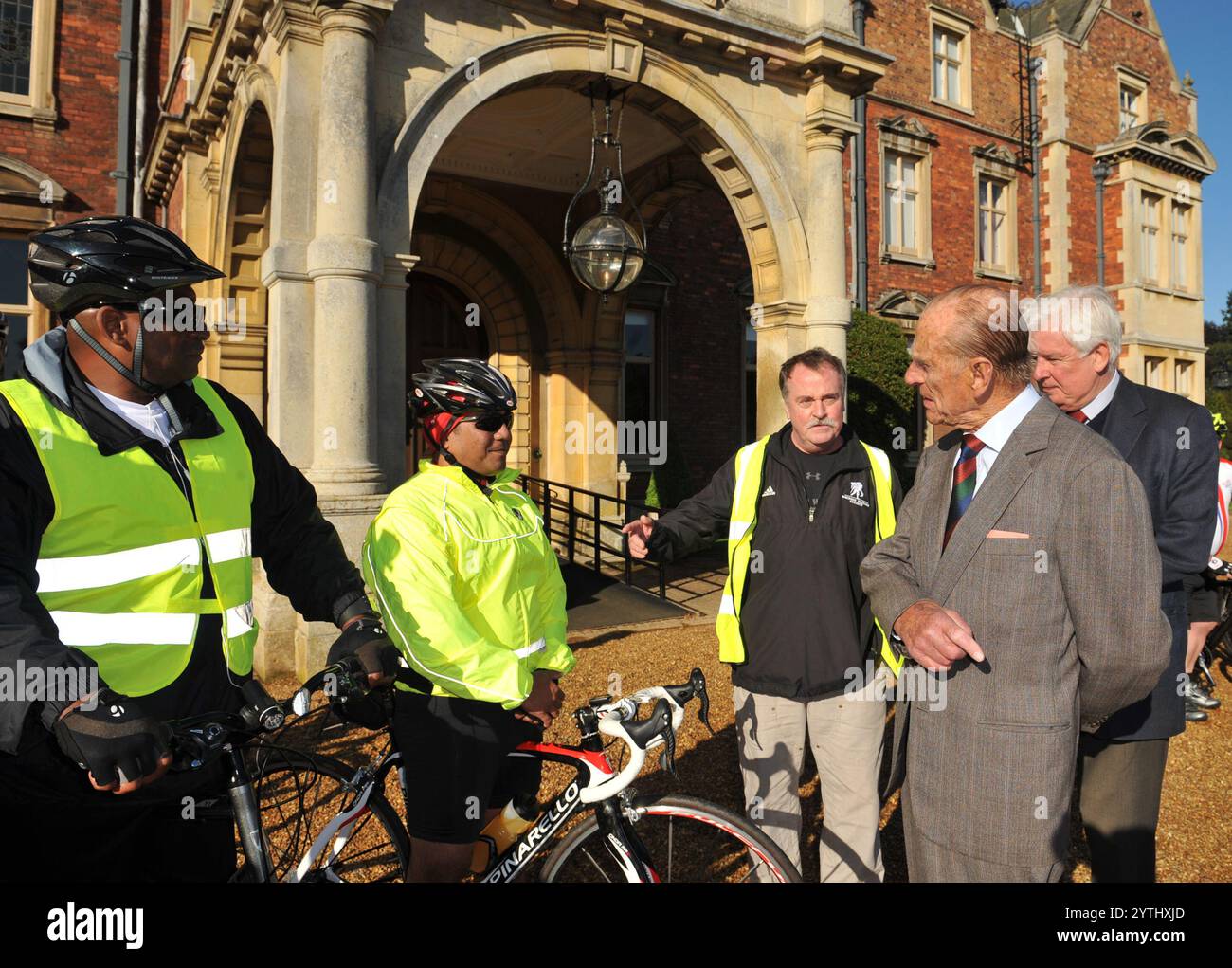 2. JUNI 2012 Sandringham Norfolk CA. 2012 behinderte Veteranen aus Großbritannien und den USA, die alle lebensverändernde Verletzungen in Afghanistan erlitten haben Stockfoto