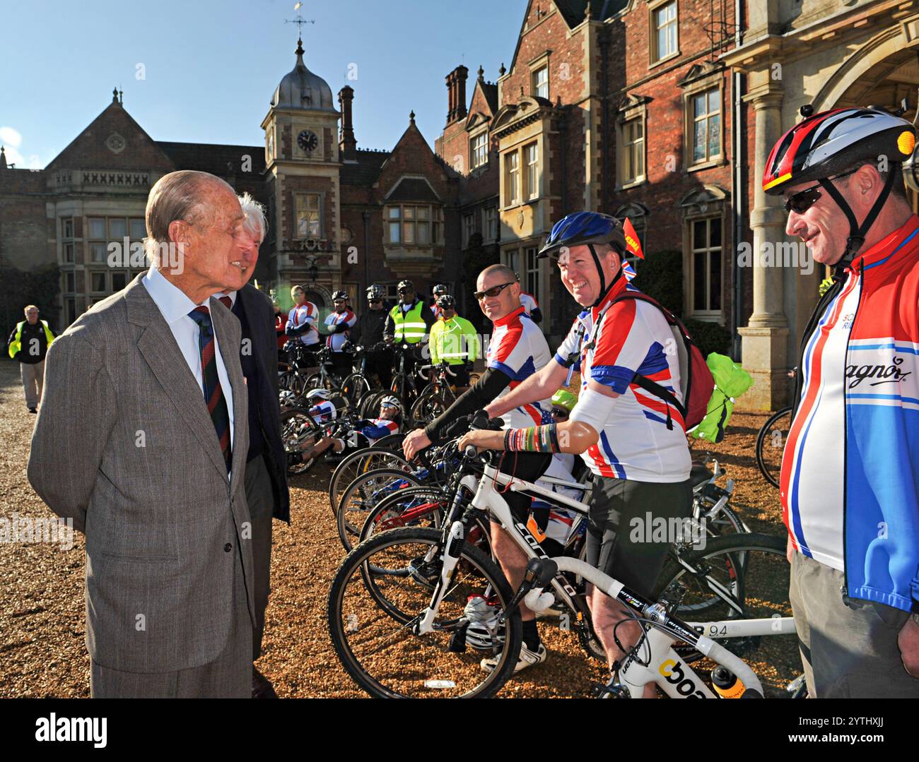 2. JUNI 2012 Sandringham Norfolk CA. 2012 behinderte Veteranen aus Großbritannien und den USA, die alle lebensverändernde Verletzungen in Afghanistan erlitten haben Stockfoto