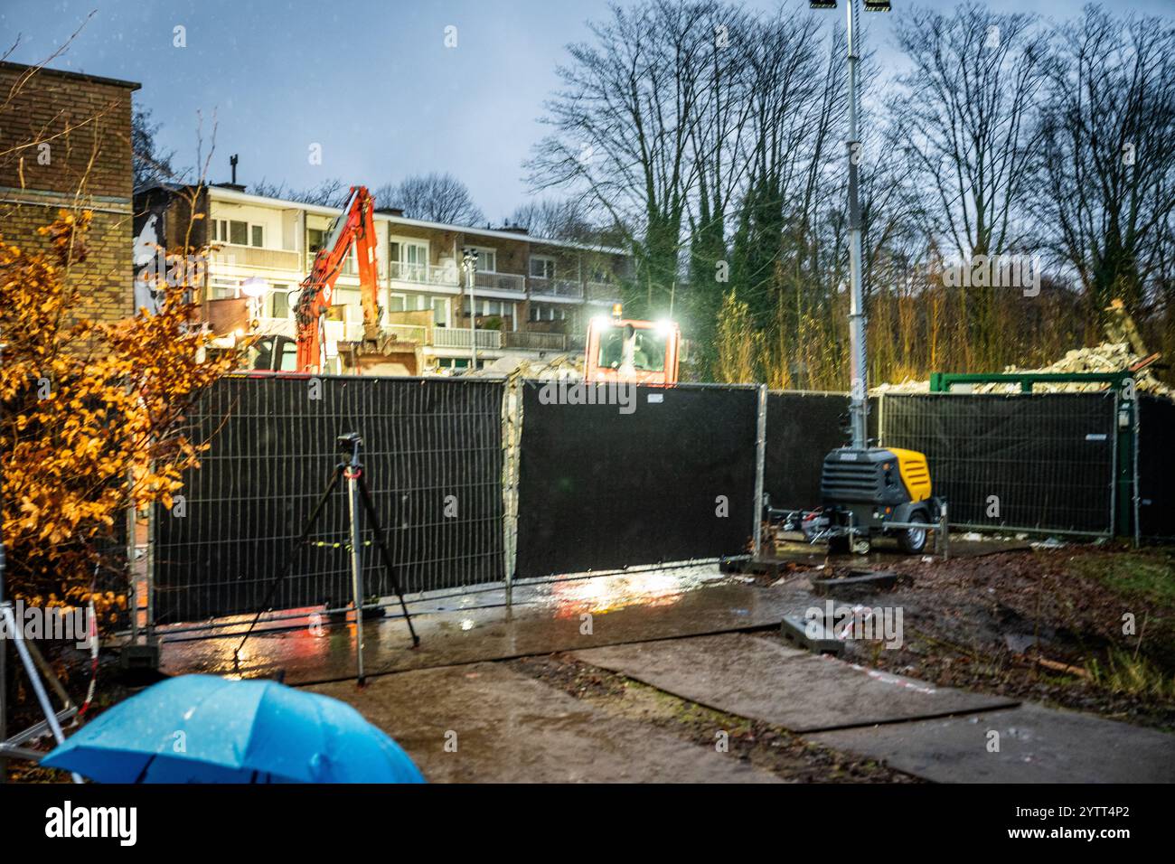 DEN HAAG - Ablenkungen in der Wohnung auf dem Tarwekamp. Zwei Explosionen verursachten große Verwüstung und zerstörten mehrere Häuser. Bisher wurden fünf Leichen gefunden. ANP JOSH WALET niederlande aus - belgien aus Stockfoto