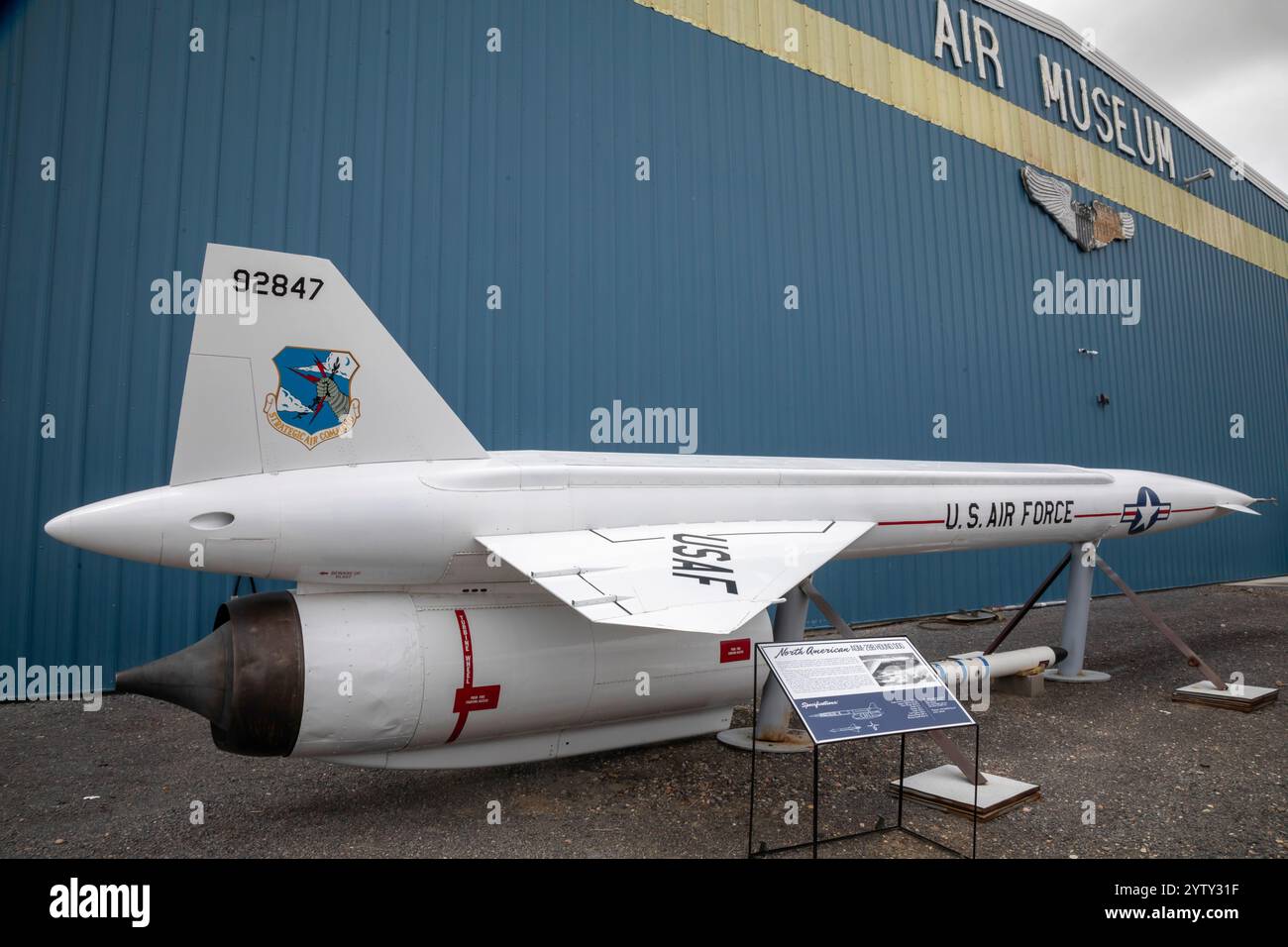 Pueblo weisbrod flugzeugmuseum -Fotos und -Bildmaterial in hoher ...