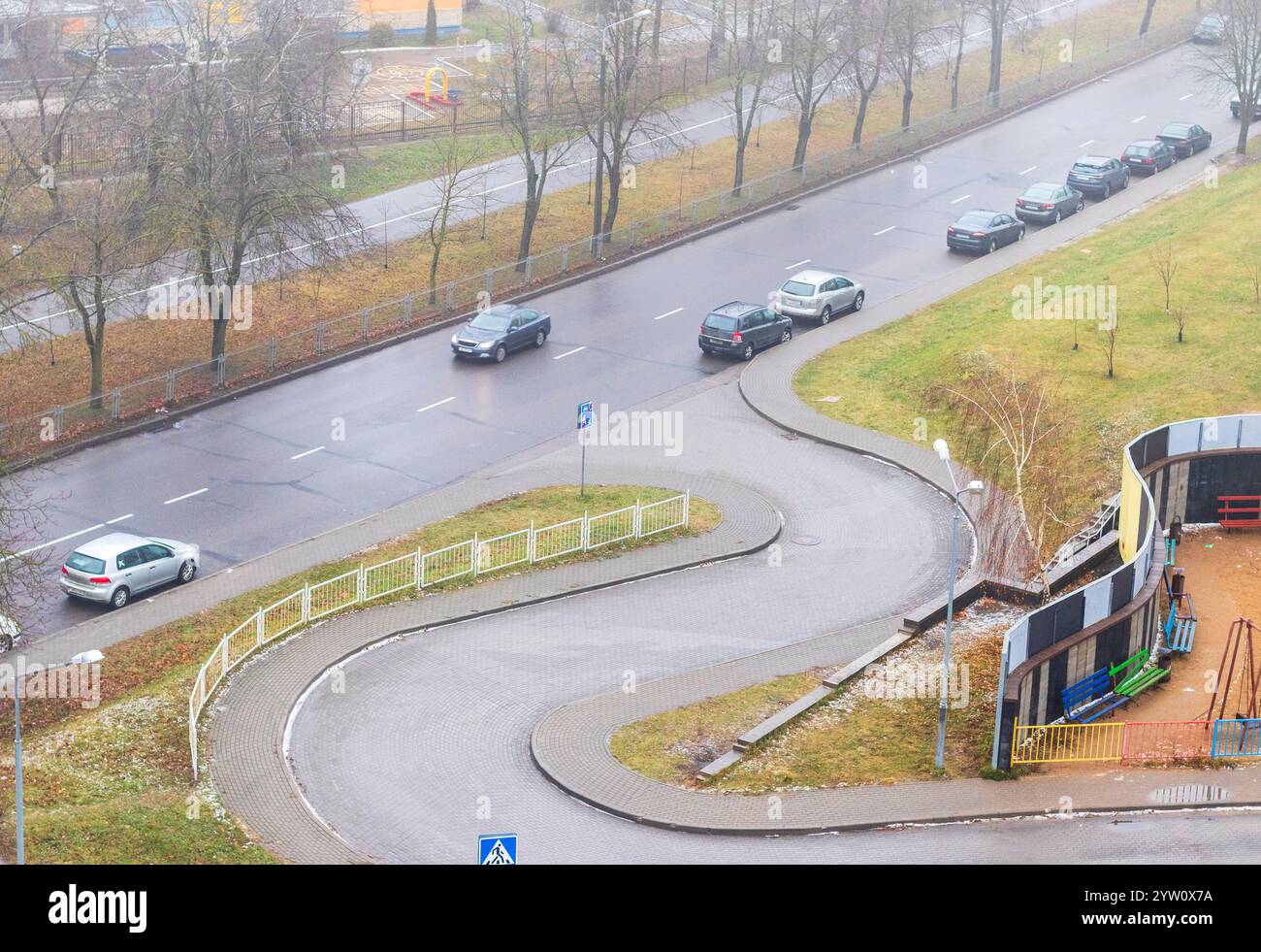 Areal Aufnahme vom Eingang zum Wohngebiet Stockfoto