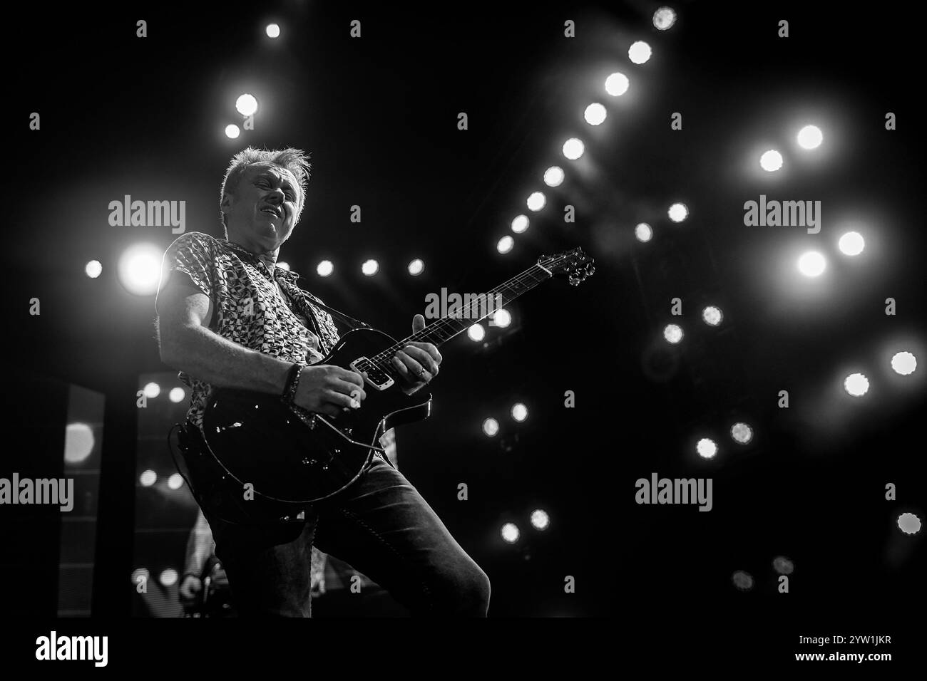 LONDON, ENGLAND: Deep Purple tritt in der O2 Arena auf. Mit: Simon McBride Wo: London, Großbritannien Wann: 06 Nov 2024 Credit: Neil Lupin/WENN Stockfoto