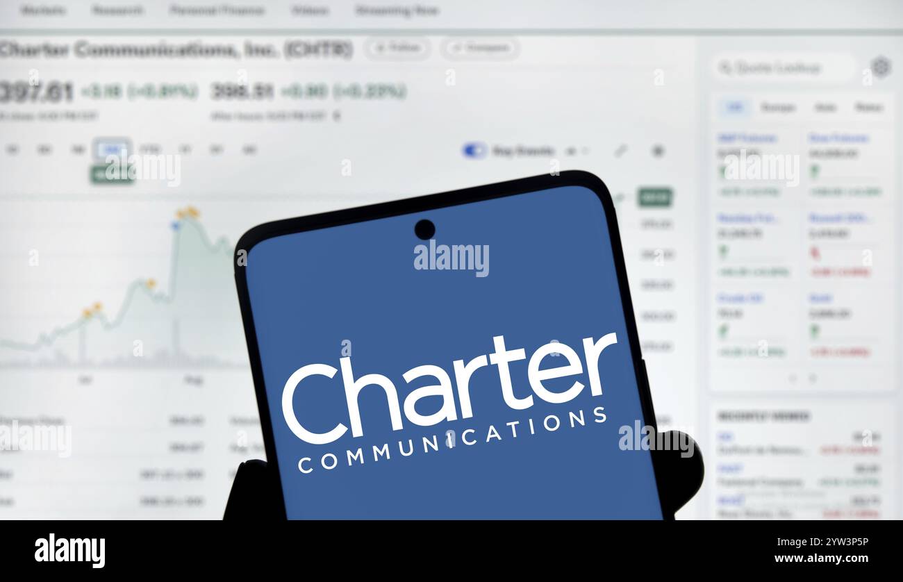 Dhaka, Bangladesch - 5. Dezember 2024: Das Logo für die Kommunikation von Charter wird auf dem Smartphone angezeigt. Charter Communications Inc. Ist ein US-amerikanisches Telekommunikationsunternehmen Stockfoto