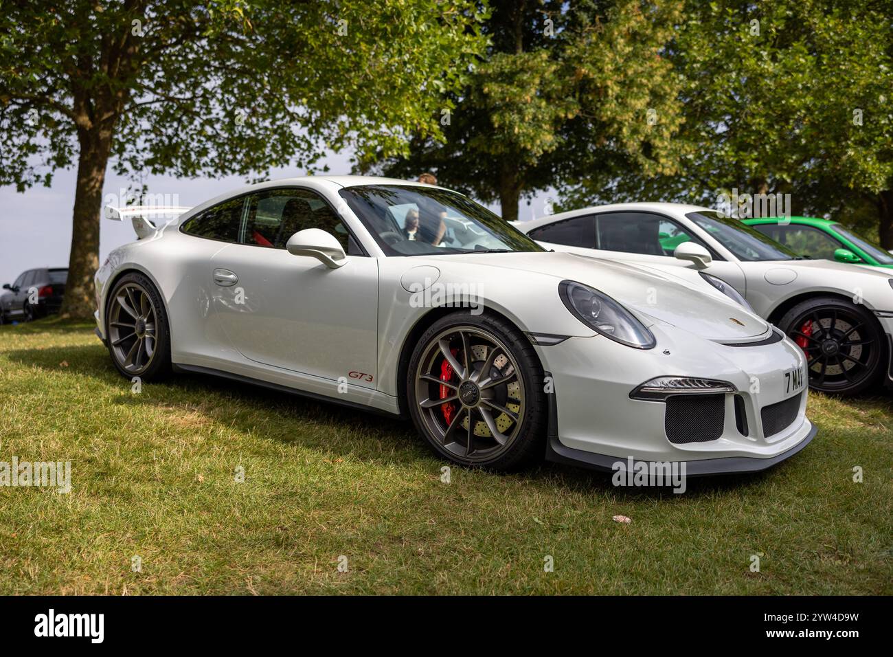 2014 Porsche 911 GT3 auf der Automobilausstellung Salon Privé Concours d’Elégance 2024 im Schloss Blenheim. Stockfoto