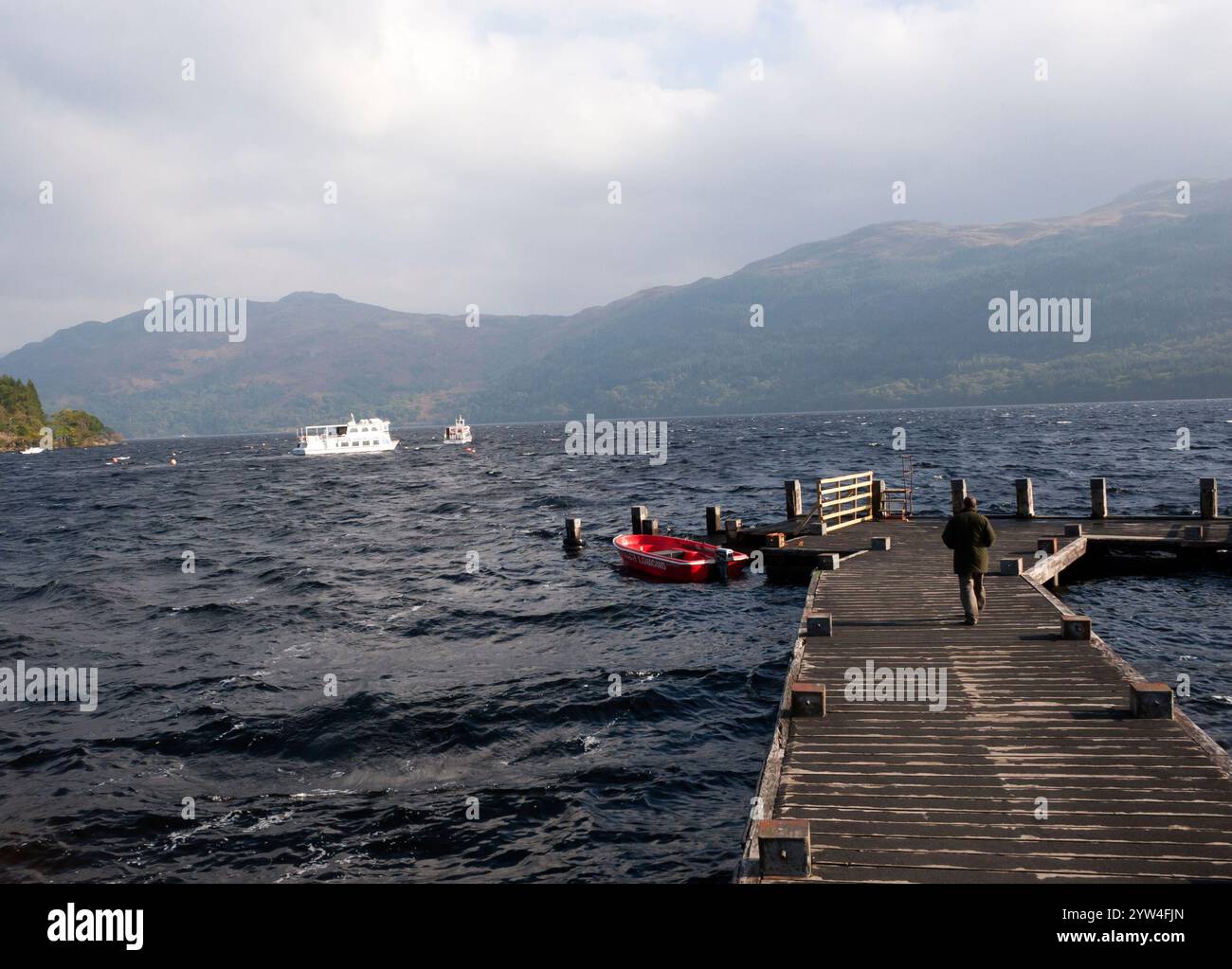 Raues Wetter in Tarbet am Loch Lomond, Schottland Stockfoto