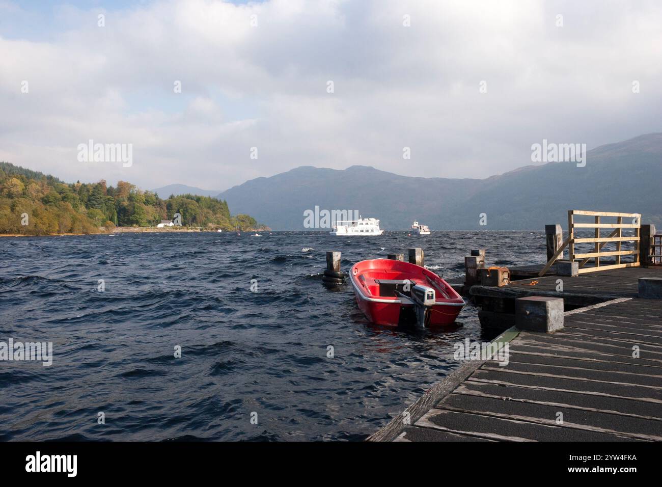 Raues Wetter in Tarbet am Loch Lomond, Schottland Stockfoto