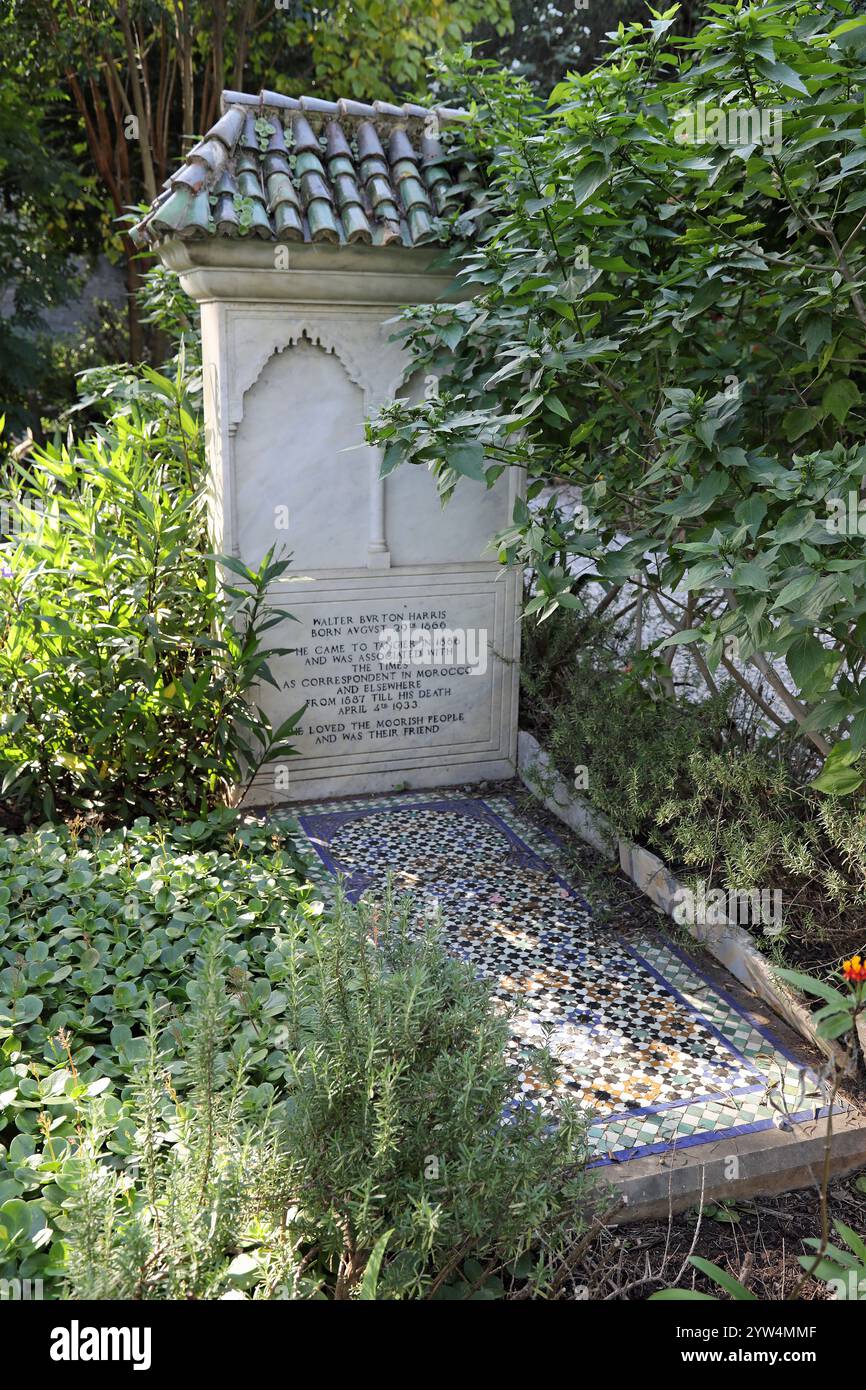 Grab des berühmten Journalisten Walter Burton Harris in der Saint Andrews Church in Tanger Stockfoto