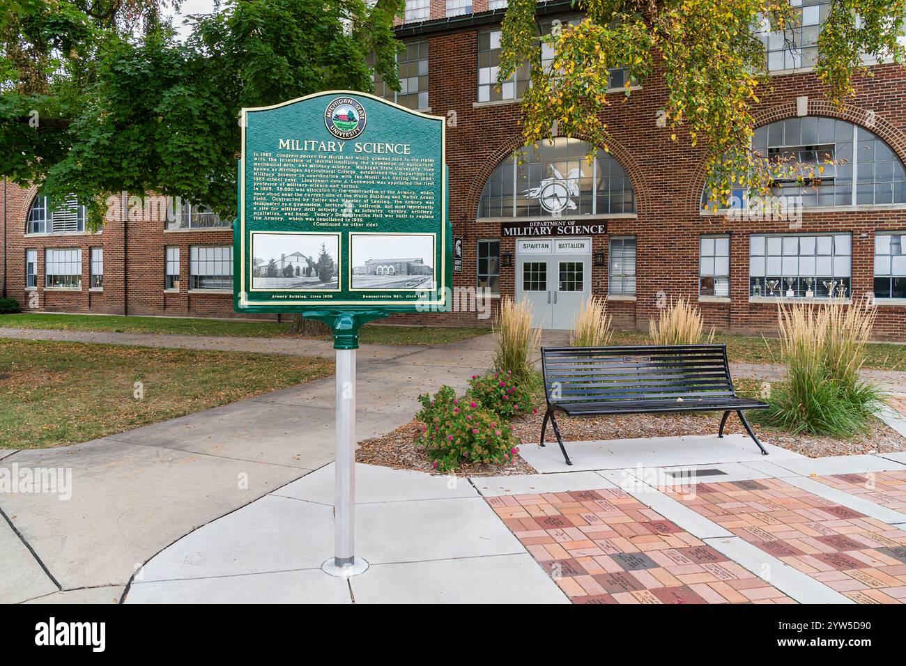 EAST LANSING, MI, USA, 20. SEPTEMBER 2024: Army ROTC builidng und Department of Military Science auf dem Campus der Michigan State University. Stockfoto