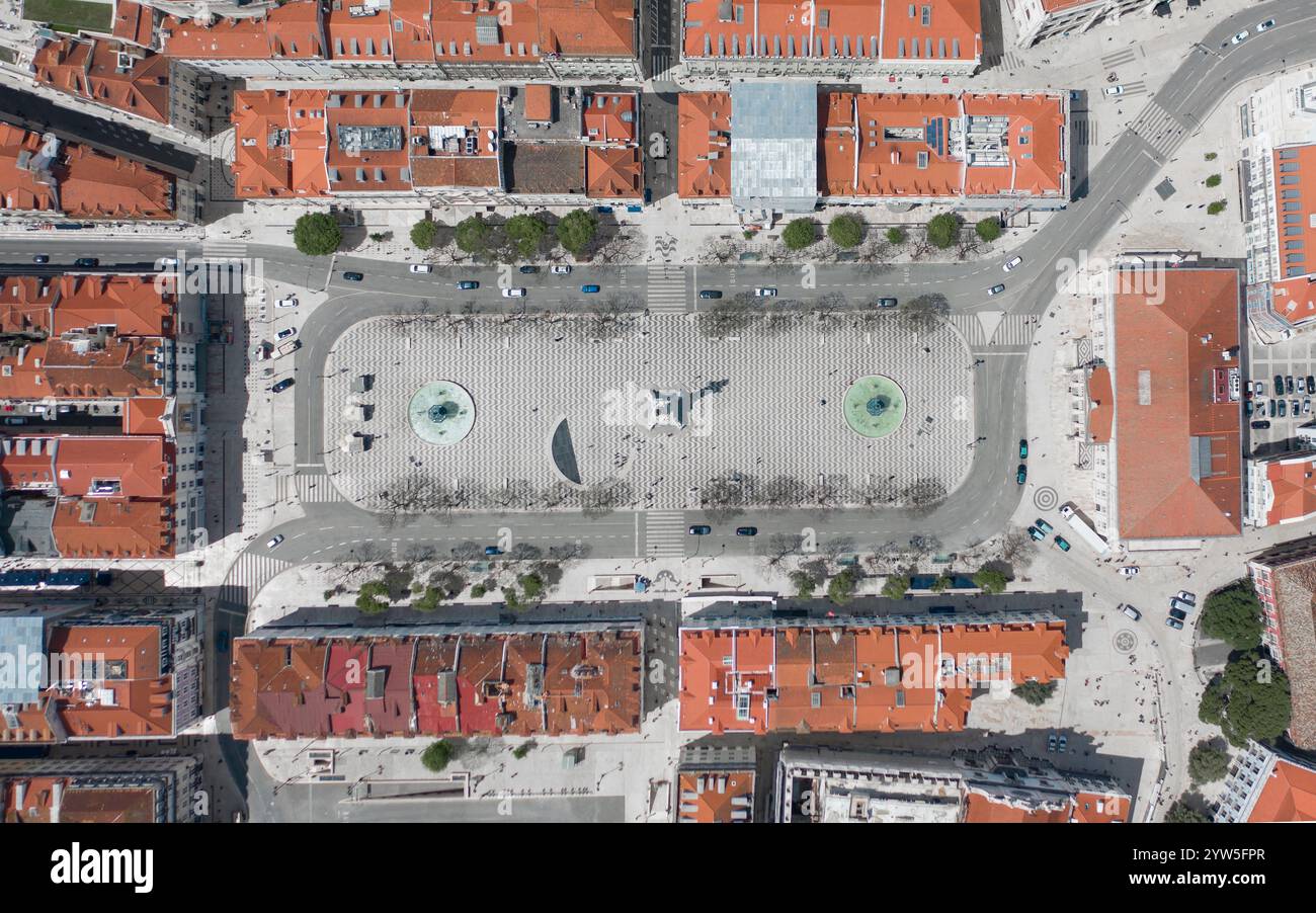 Luftaufnahme, TopDown Drone Foto von European Garden Plaza Medieval Stockfoto
