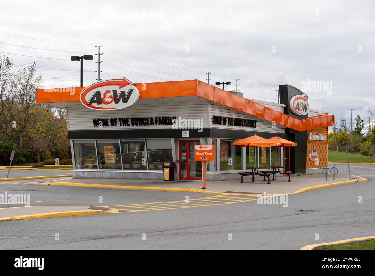 Ottawa, ON, Kanada - 15. Oktober 2023: Ein A and W Restaurant Ottawa, ON, Kanada Stockfoto