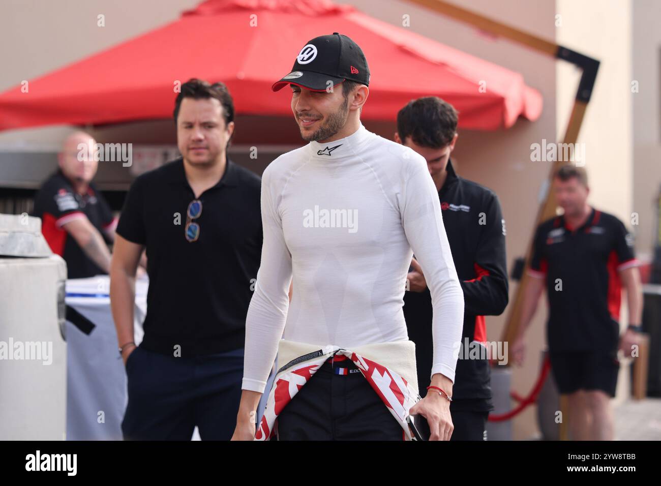 Esteban Ocon (Moneygram Haas F1 Team, #31), Nachsaisontests, ARE, Formel 1 Weltmeisterschaft, Abu Dhabi Grand Prix, Yas Marina Circuit, 10.12.2024 Foto: Eibner-Pressefoto/Annika Graf Stockfoto