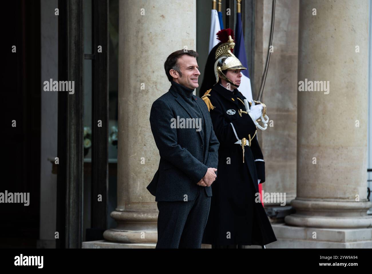 FRANKREICH-POLITIK-GIPFEL-GUINEA-BISSAU der französische Präsident Emmanuel Macron empfängt den Präsidenten von Guinea-Bissau Umaro Sissoco Embalo im Elysee-Palast. In Paris Am 9. Dezember 2024. PARIS ILE-DE-FRANCE FRANKREICH COPYRIGHT: XANDREAXSAVORANIXNERIX FRANCE-POLITICS-TOP LEVEL SUMMI ASAVORANINERI-11 Stockfoto