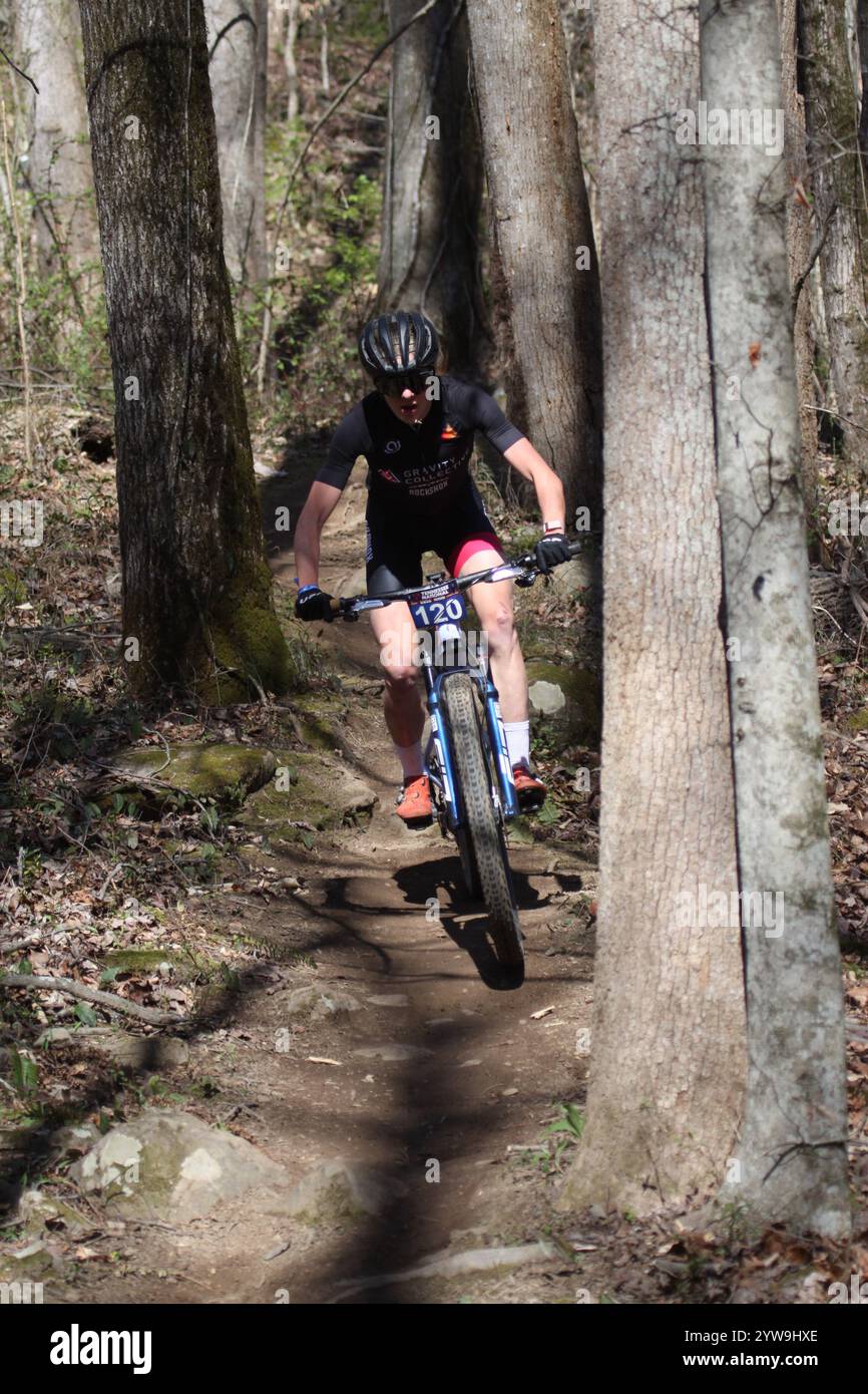 Tennessee National Mountain Bike Festival 2024 XCO Race 2024 im WindRock Bicycle Park in Oliver Springs, Tennessee, USA. Stockfoto