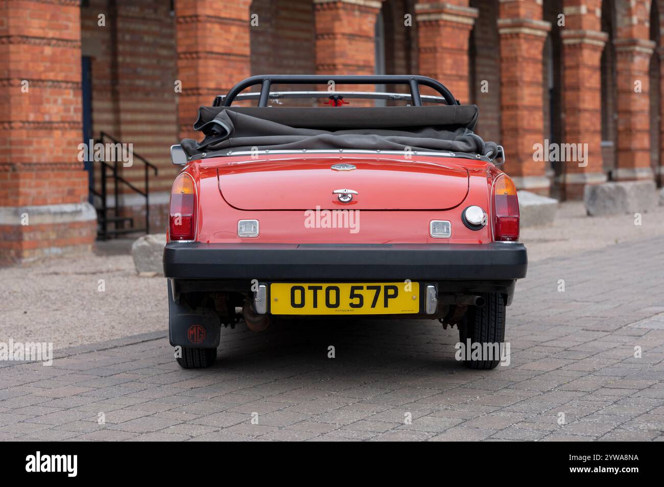 1975 MG Midget Gummistoßstange klassischer britischer Sportwagen Stockfoto