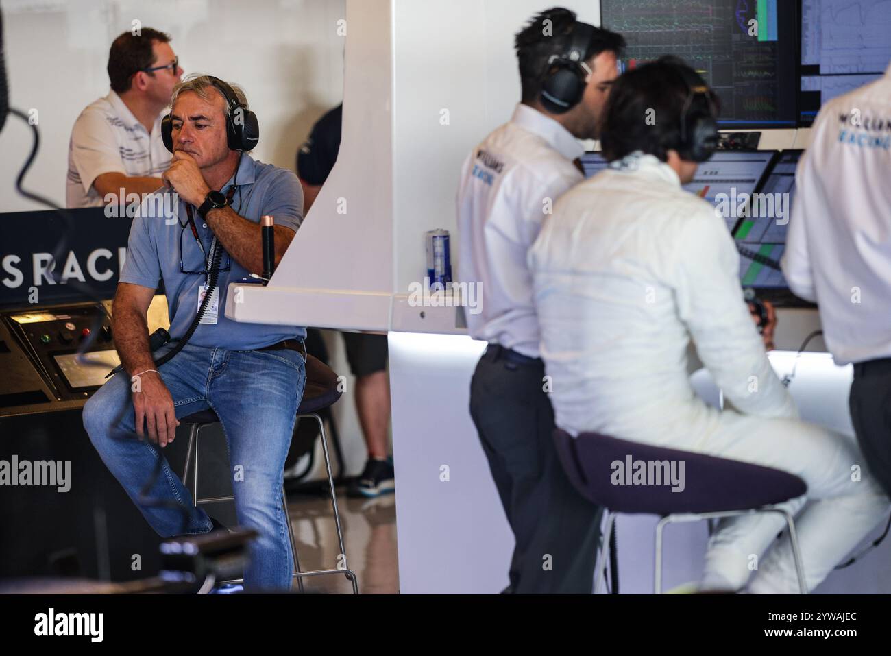 Abu Dhabi, Emirats Arabes Unis. Dezember 2024. SAINZ Carlos (Spa), Williams Racing FW45, Porträt Carlos Saind Senior Porträt während des Formel 1 Abu Dhabi Nachsaisontests 2024, am 10. Dezember 2024 auf dem Yas Marina Circuit in Abu Dhabi, Vereinigte Arabische Emirate - Foto Xavi Bonilla/DPPI Credit: DPPI Media/Alamy Live News Stockfoto