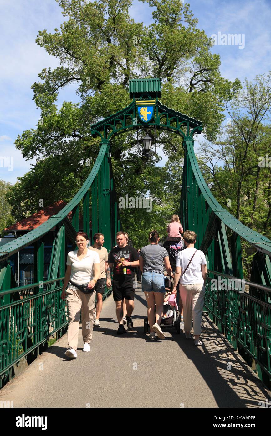 Ein Penny. Bridge, Mlynowka Channel, Oppeln, Schlesien, Polen Stockfoto