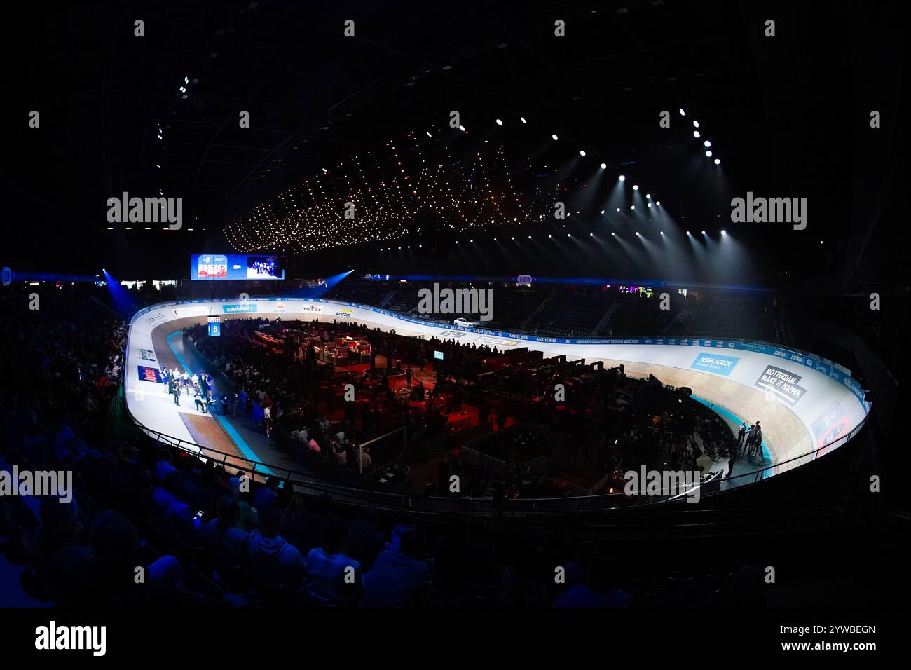 Rotterdam - Ahoy Rotterdam während der Wieler Zesdaagse Rotterdam am 10. Dezember 2024 in Rotterdam, Niederlande. (Parallaxenbilder/Danny de Groot) Stockfoto