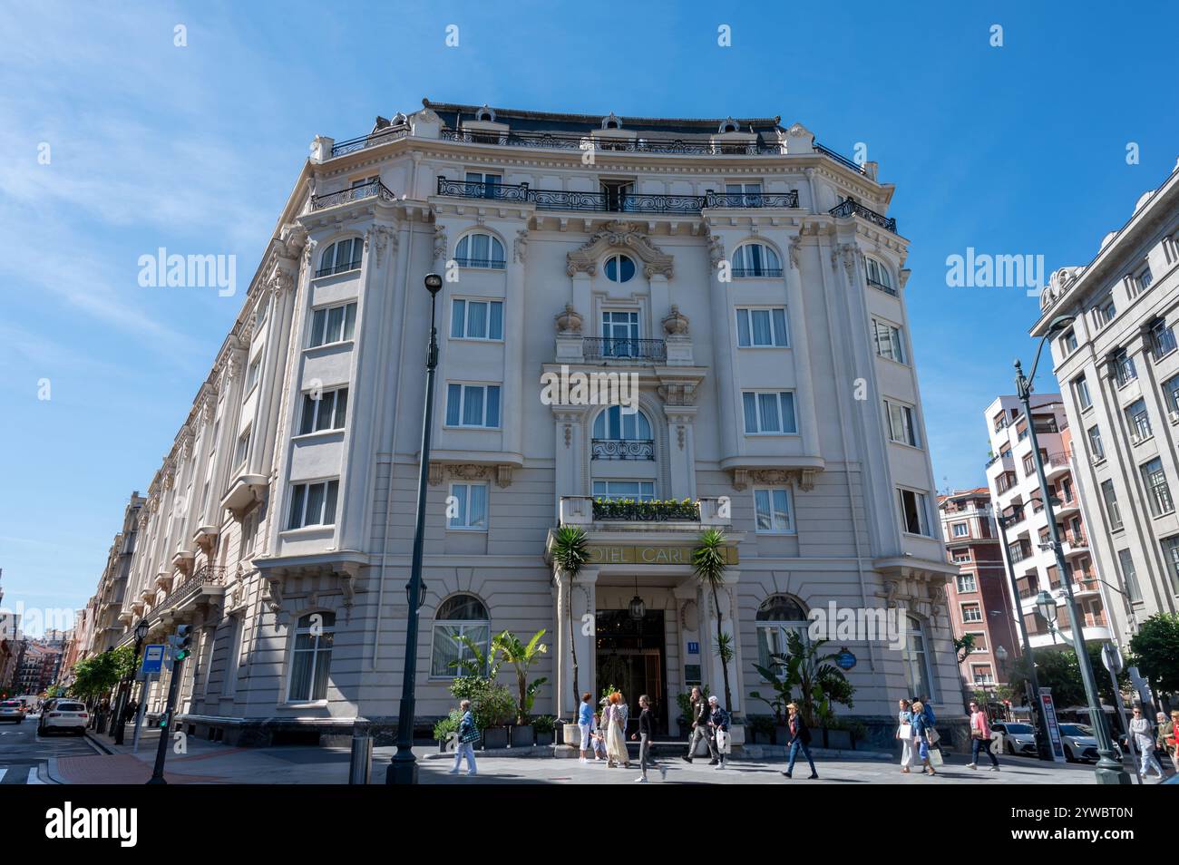 Bilbao, Spanien - 28. Mai 2024: Die Vorderseite des Hotels Carlton in Bilbao im Norden Spaniens. Stockfoto