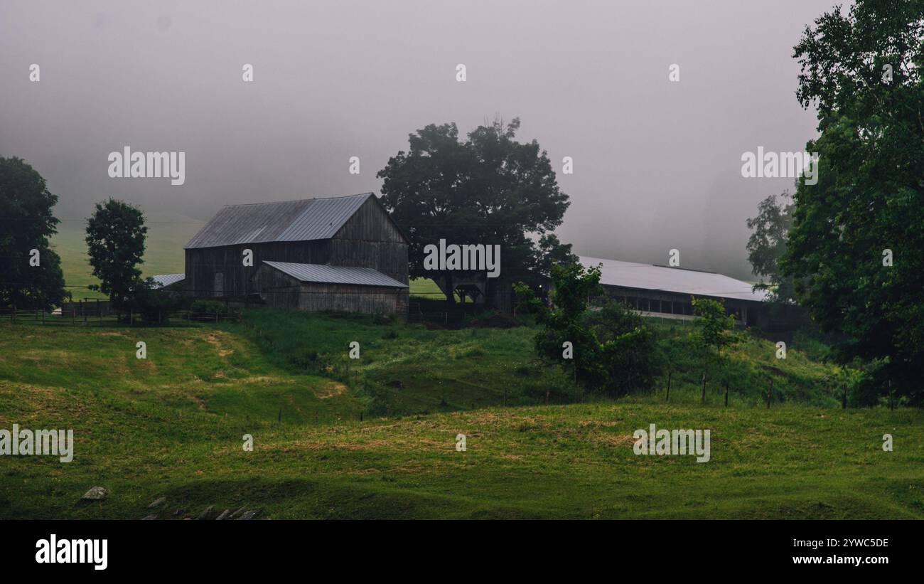 Moody New England Farmhouse Stockfoto