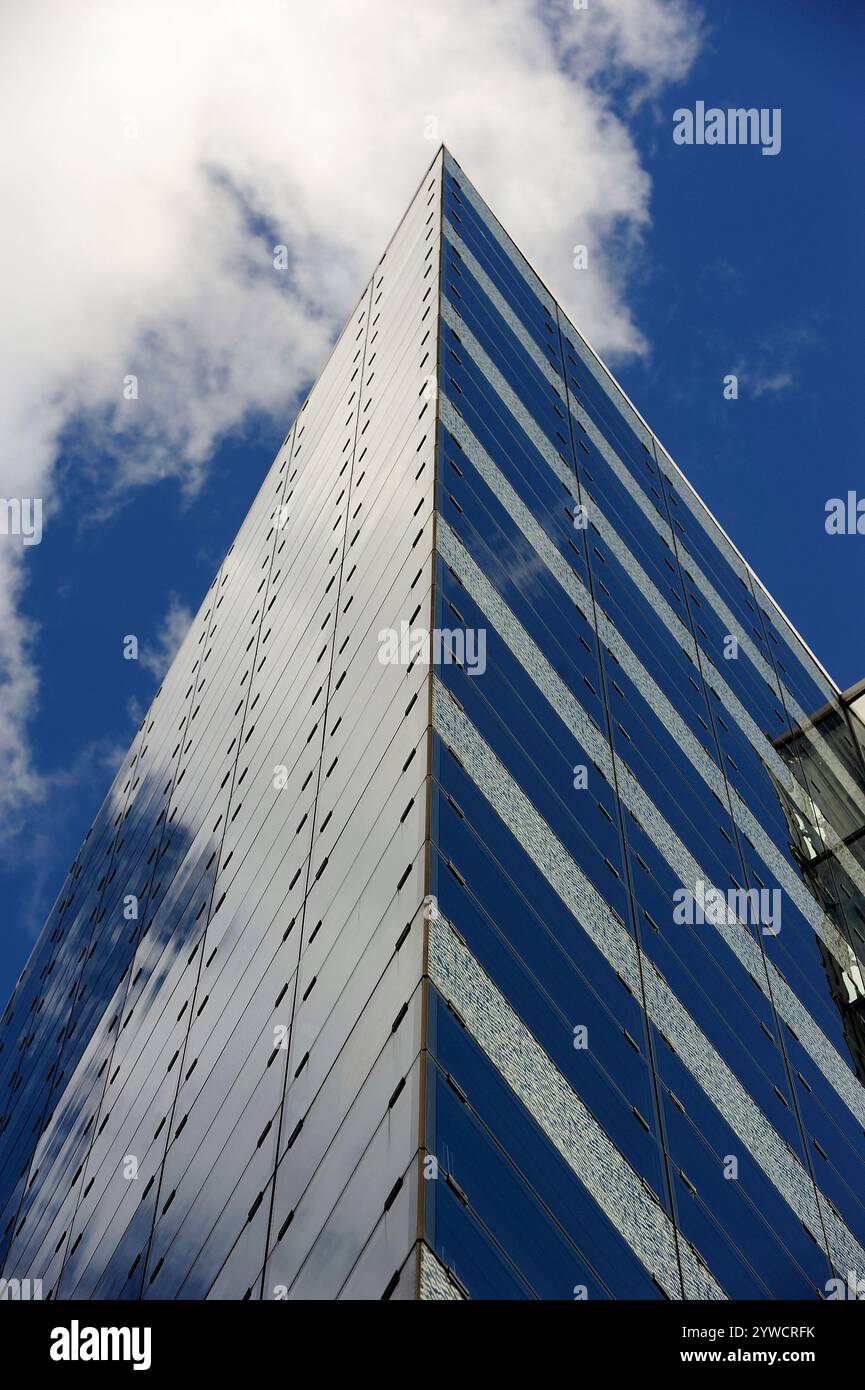 Kompetenz, Vertrauen, Unternehmen, Unternehmen, Investition, Bauwesen, Gebäude, Baustelle, Gerüste, Gerüste, Bau, , Abdeckung, Schutz, Arbeit, Stockfoto